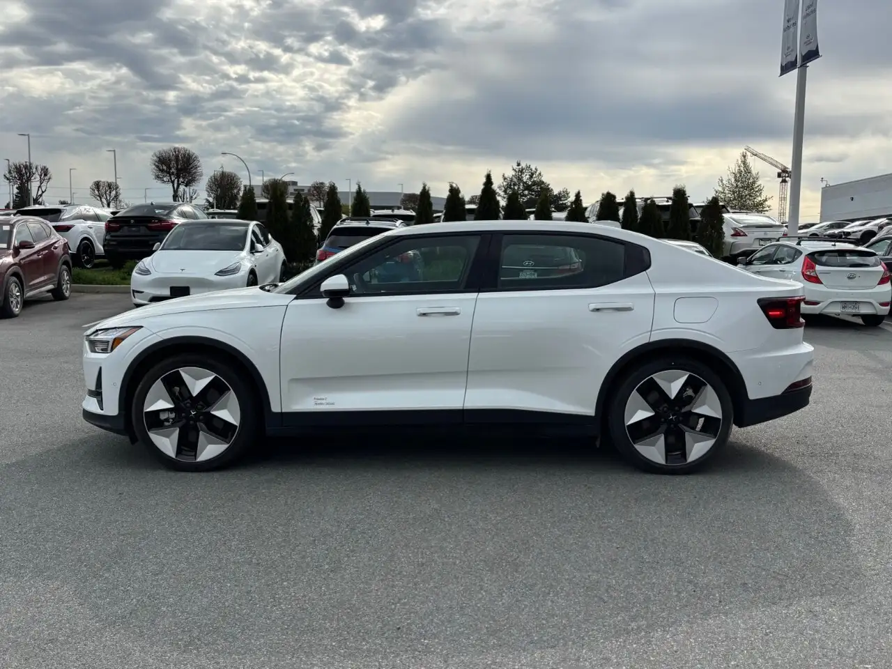Polestar 2 снимка Polestar 2