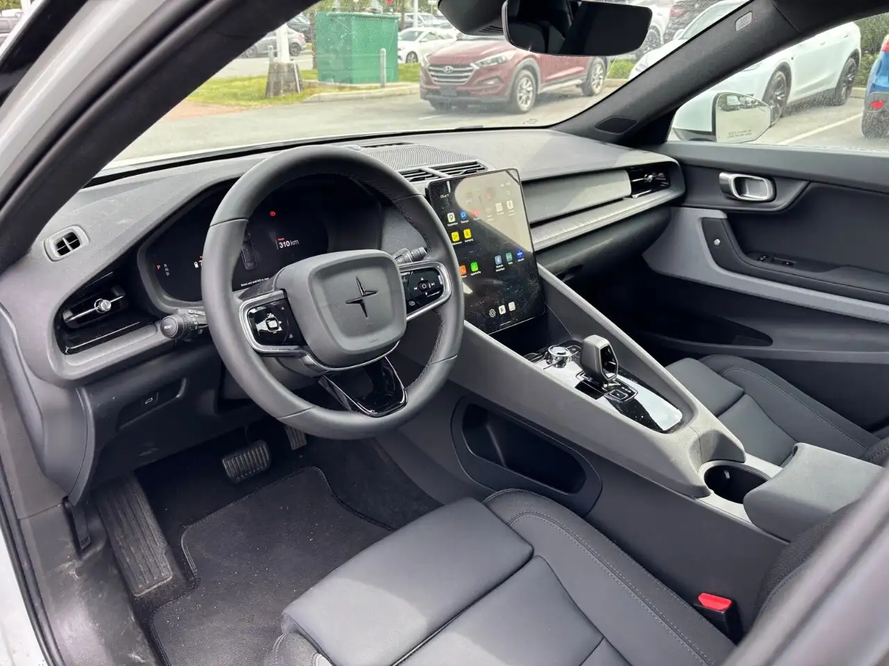 Polestar 2 снимка Polestar 2