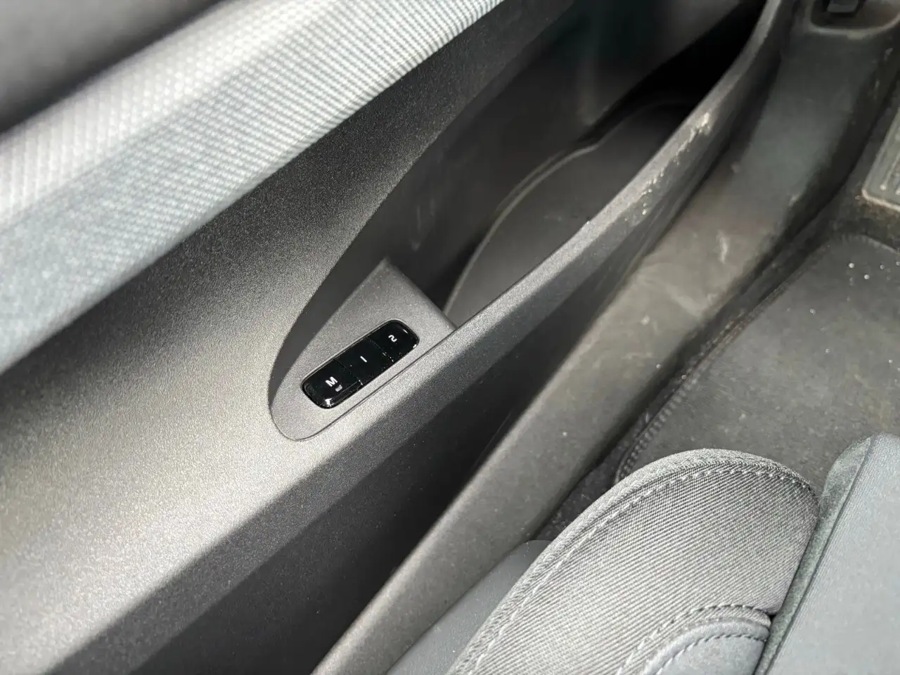 Polestar 2 снимка Polestar 2