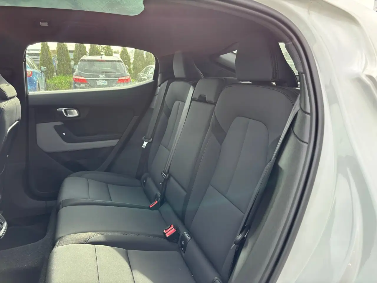 Polestar 2 снимка Polestar 2