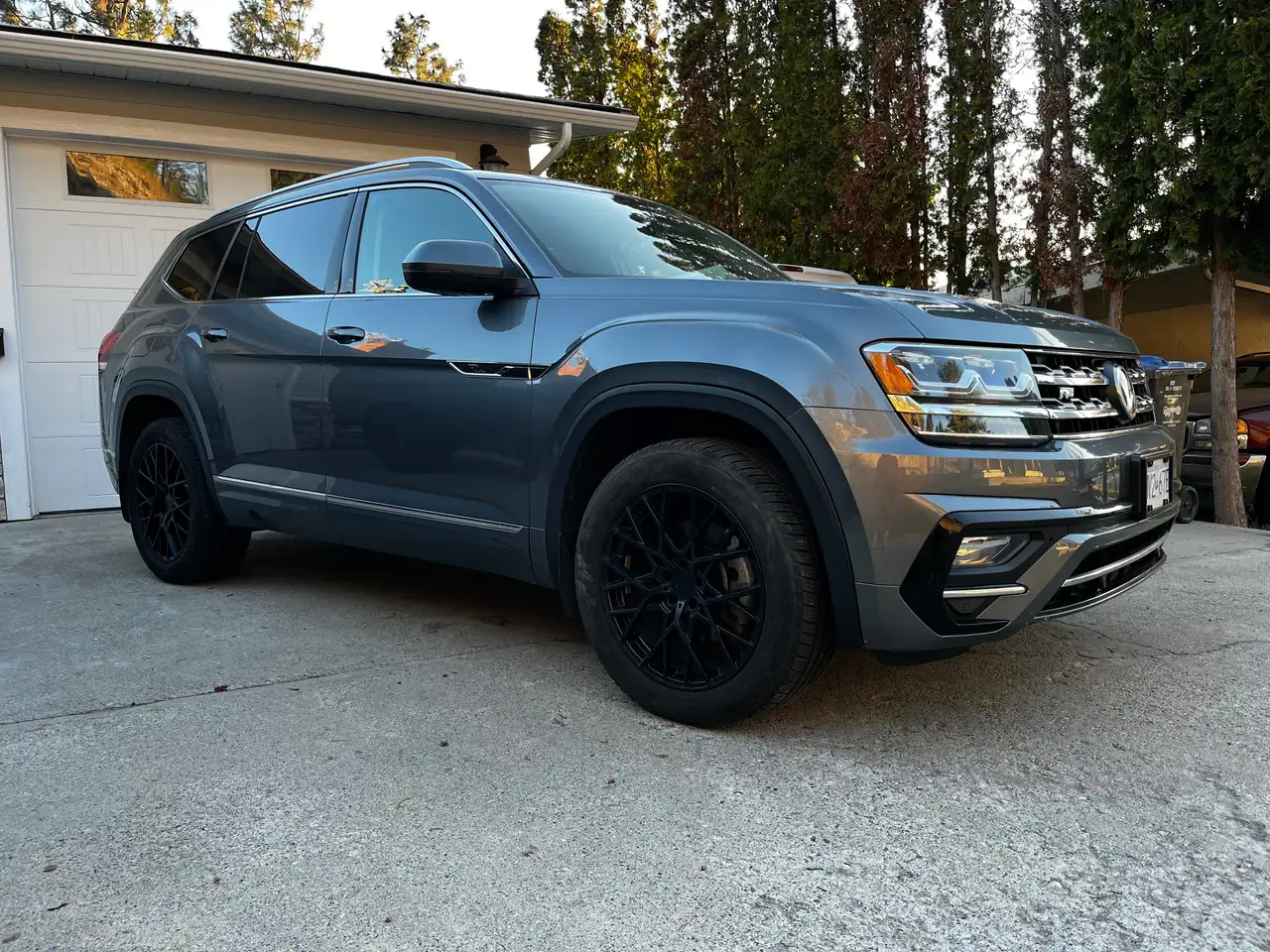 Volkswagen Atlas снимка Volkswagen Atlas