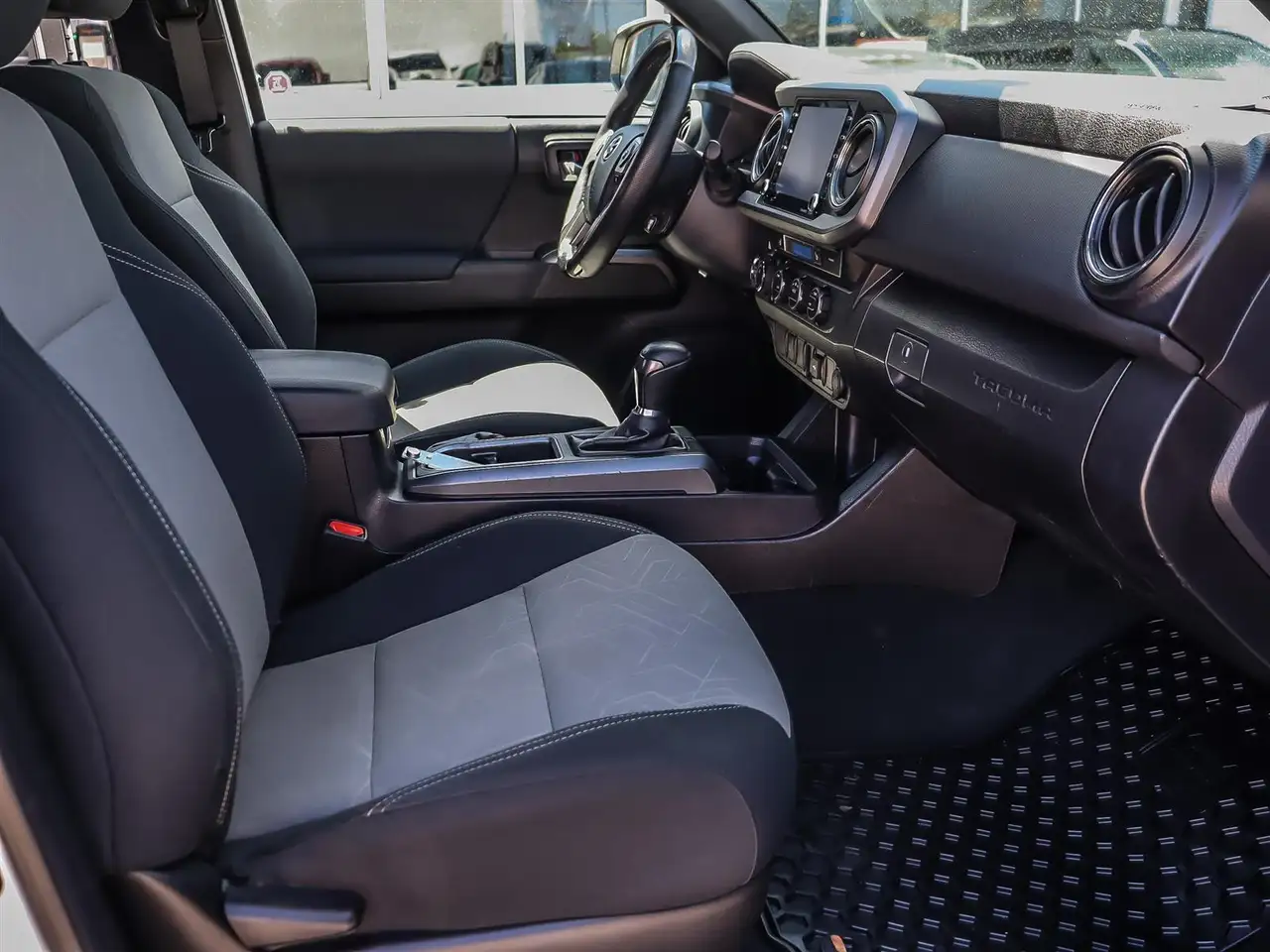 Toyota Tacoma снимка Toyota Tacoma