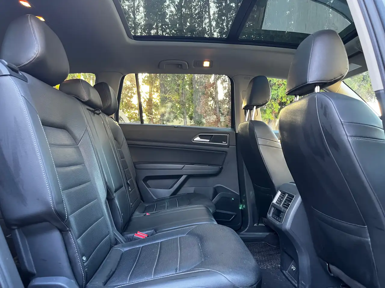 Volkswagen Atlas снимка Volkswagen Atlas