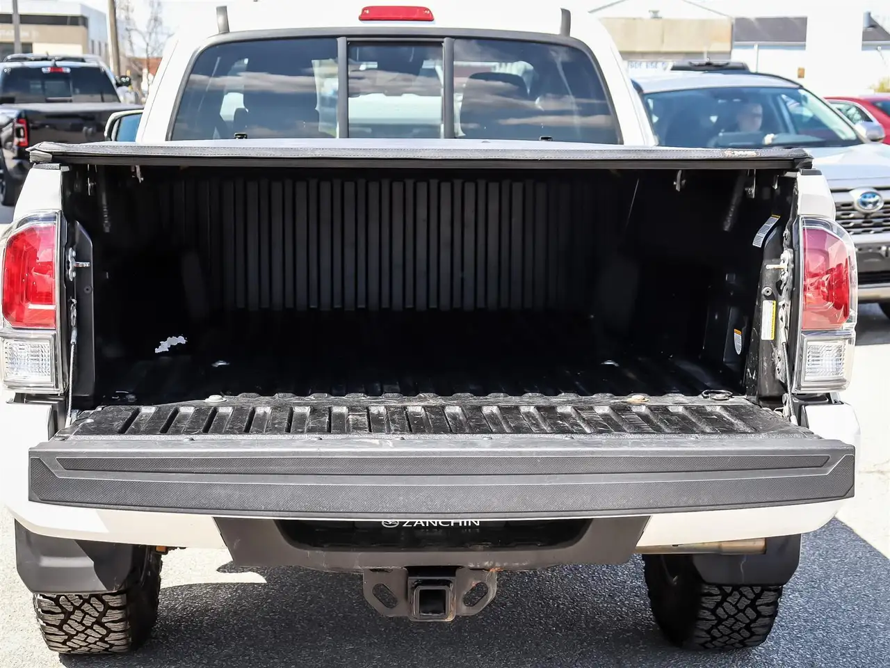 Toyota Tacoma снимка Toyota Tacoma