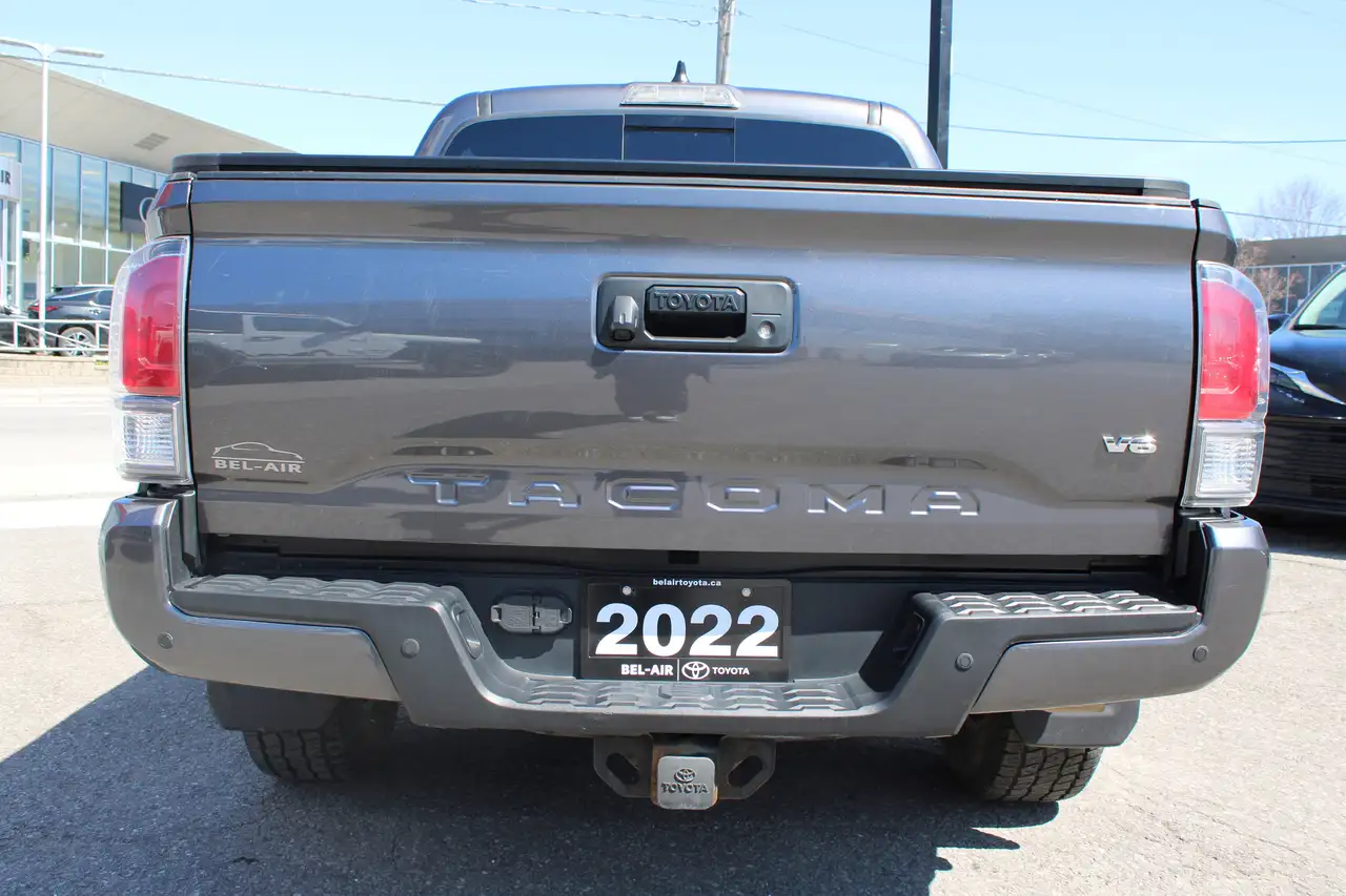 Toyota Tacoma снимка Toyota Tacoma