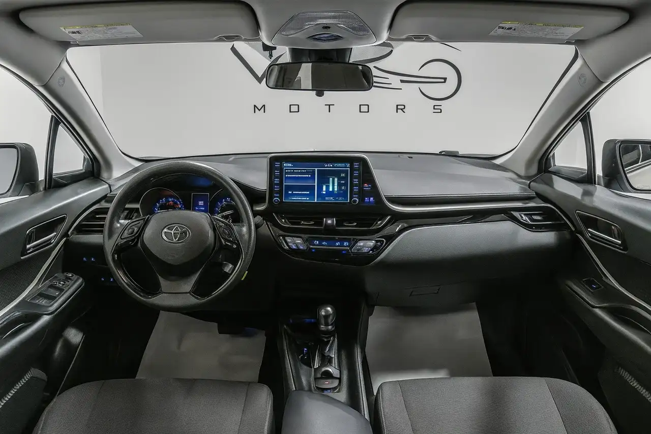 Toyota C-HR снимка Toyota C-HR