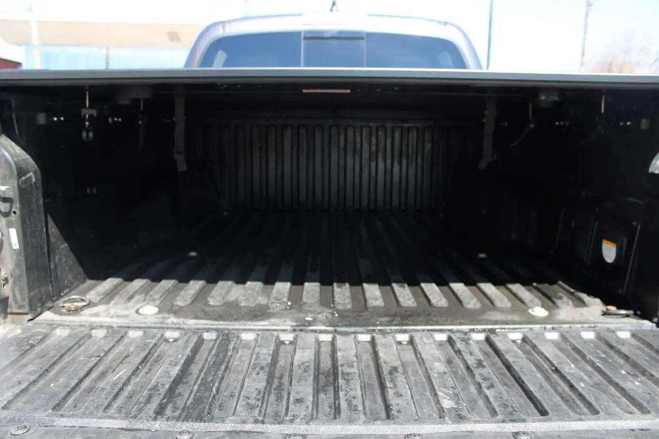 Toyota Tacoma снимка Toyota Tacoma