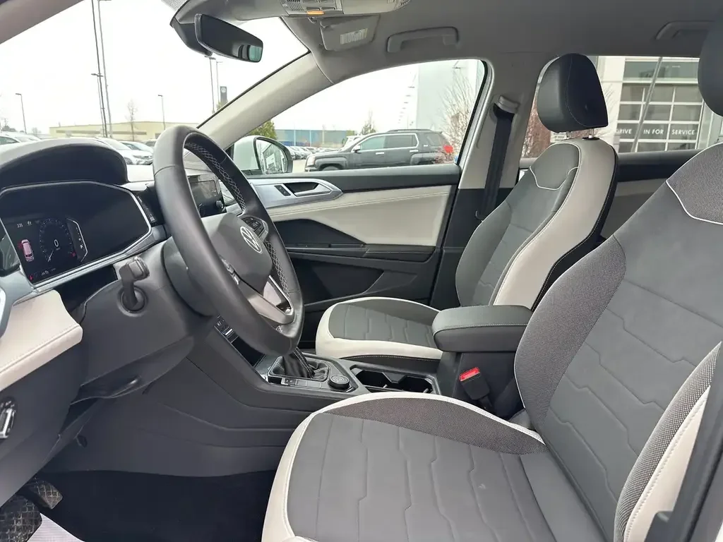 Volkswagen Taos снимка Volkswagen Taos