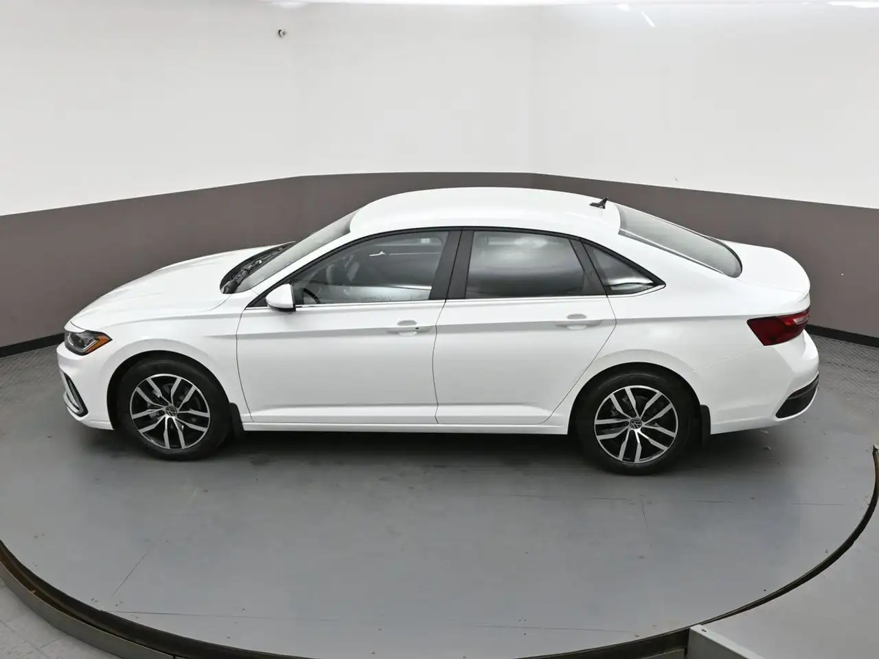 Volkswagen Jetta снимка Volkswagen Jetta