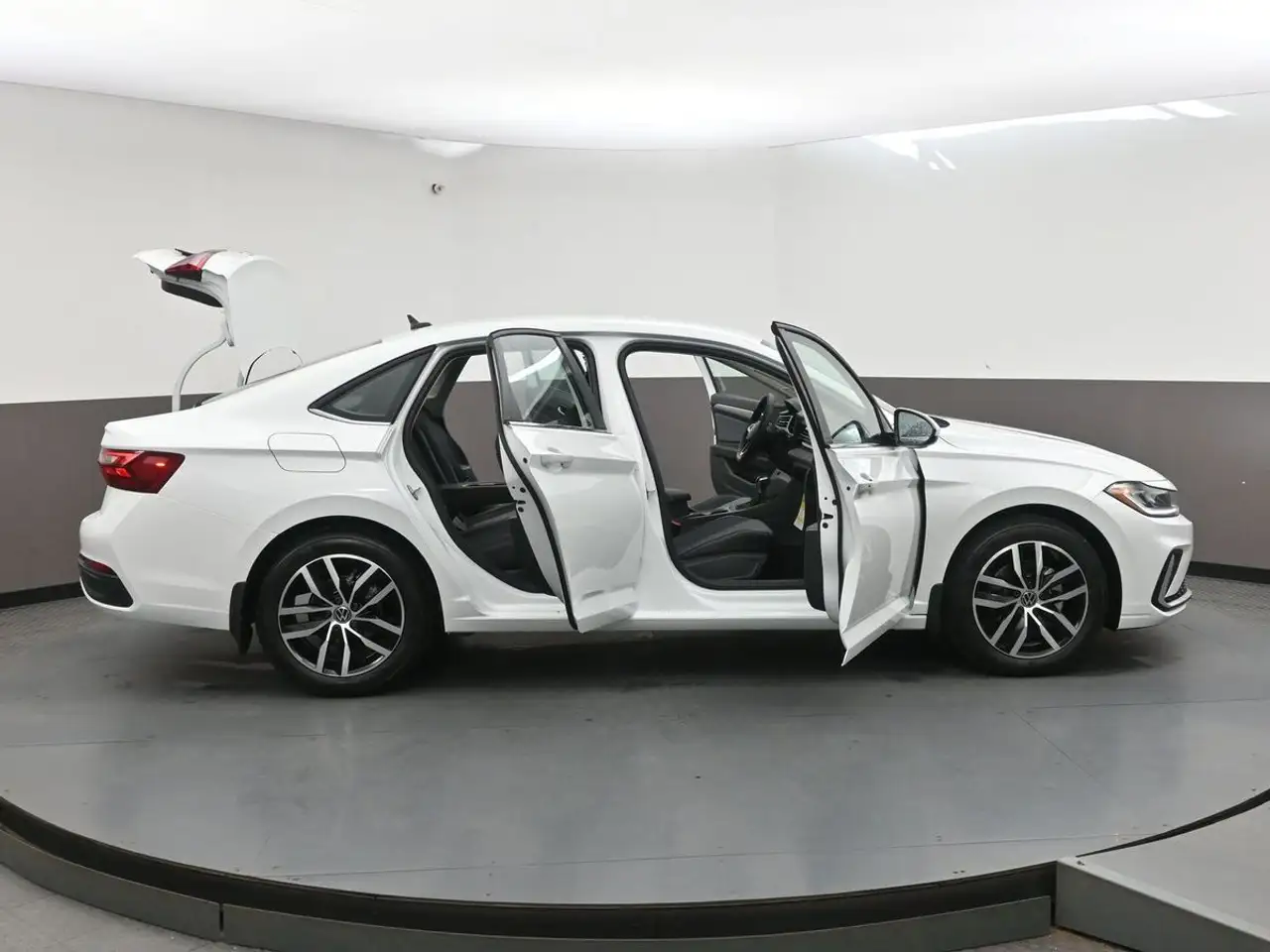 Volkswagen Jetta снимка Volkswagen Jetta