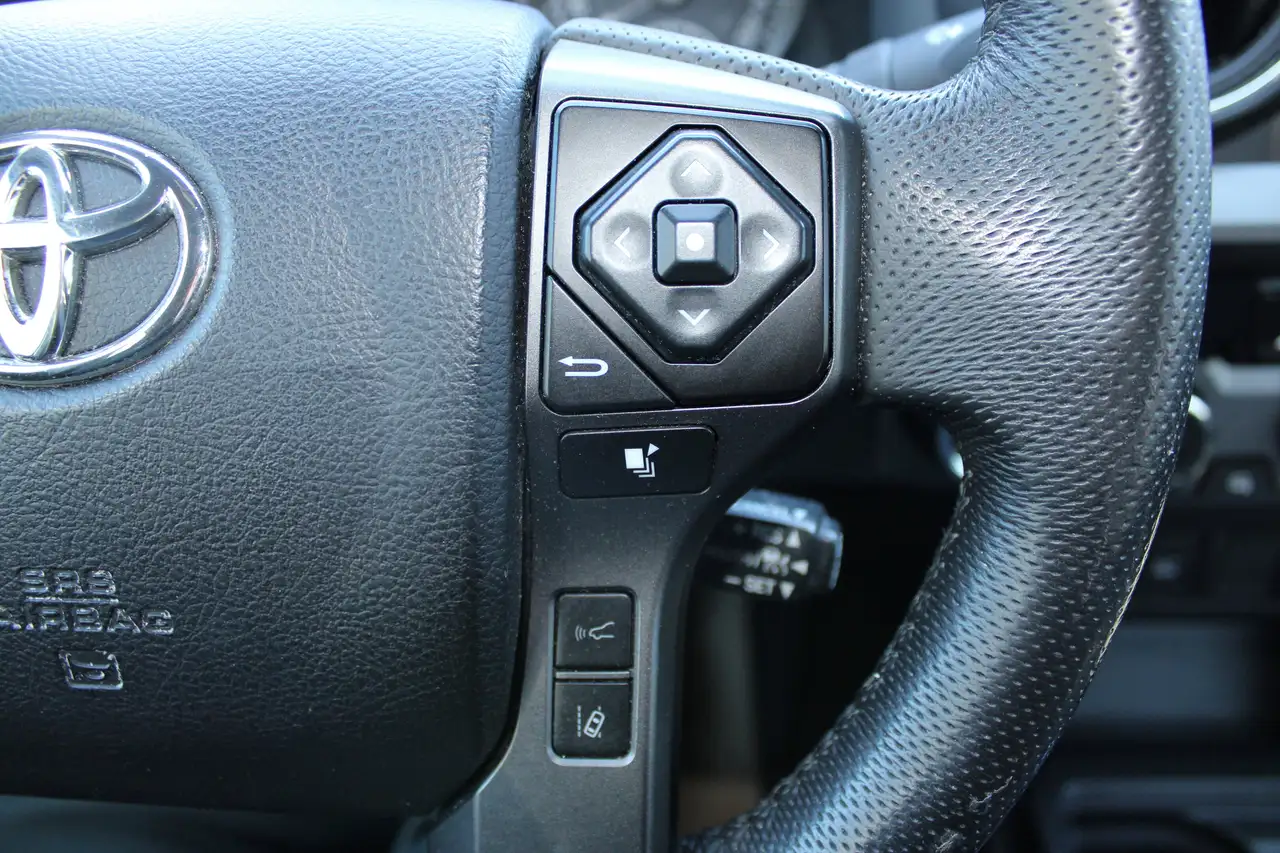 Toyota Tacoma снимка Toyota Tacoma