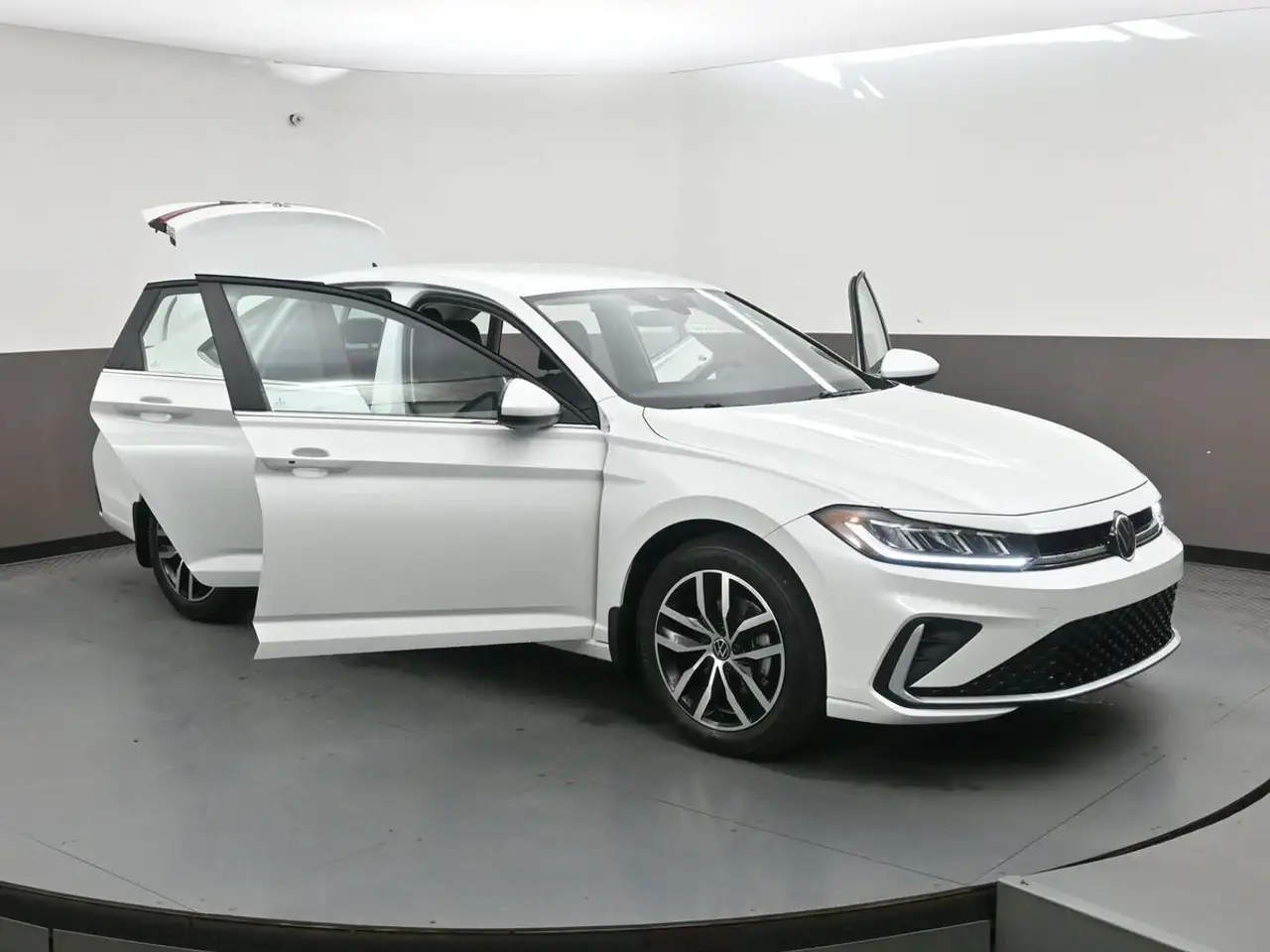Volkswagen Jetta снимка Volkswagen Jetta