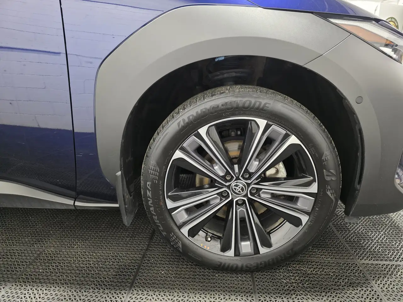 Toyota bZ4X снимка Toyota bZ4X
