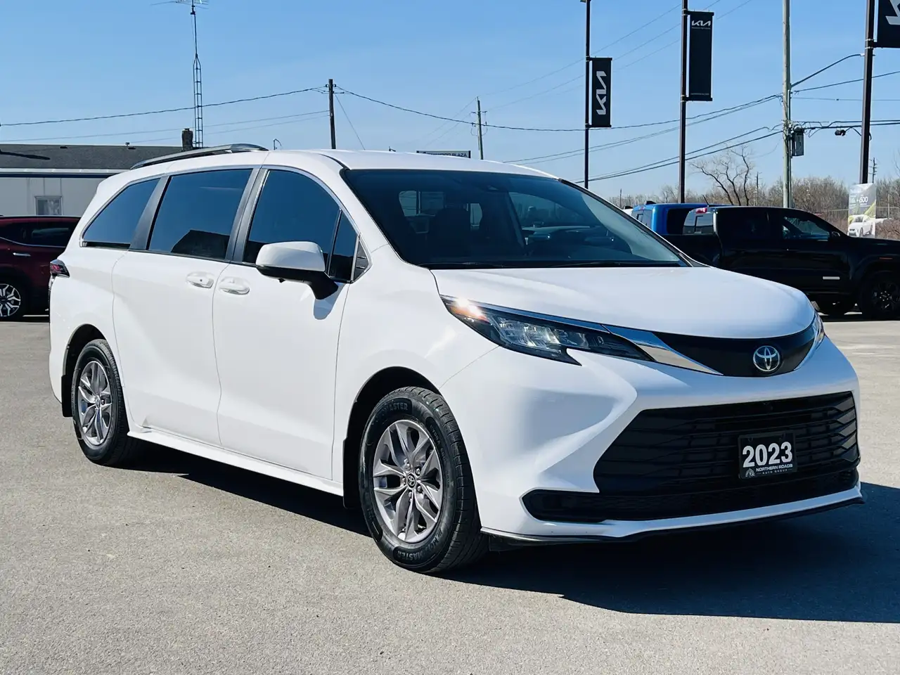 Toyota Sienna снимка Toyota Sienna