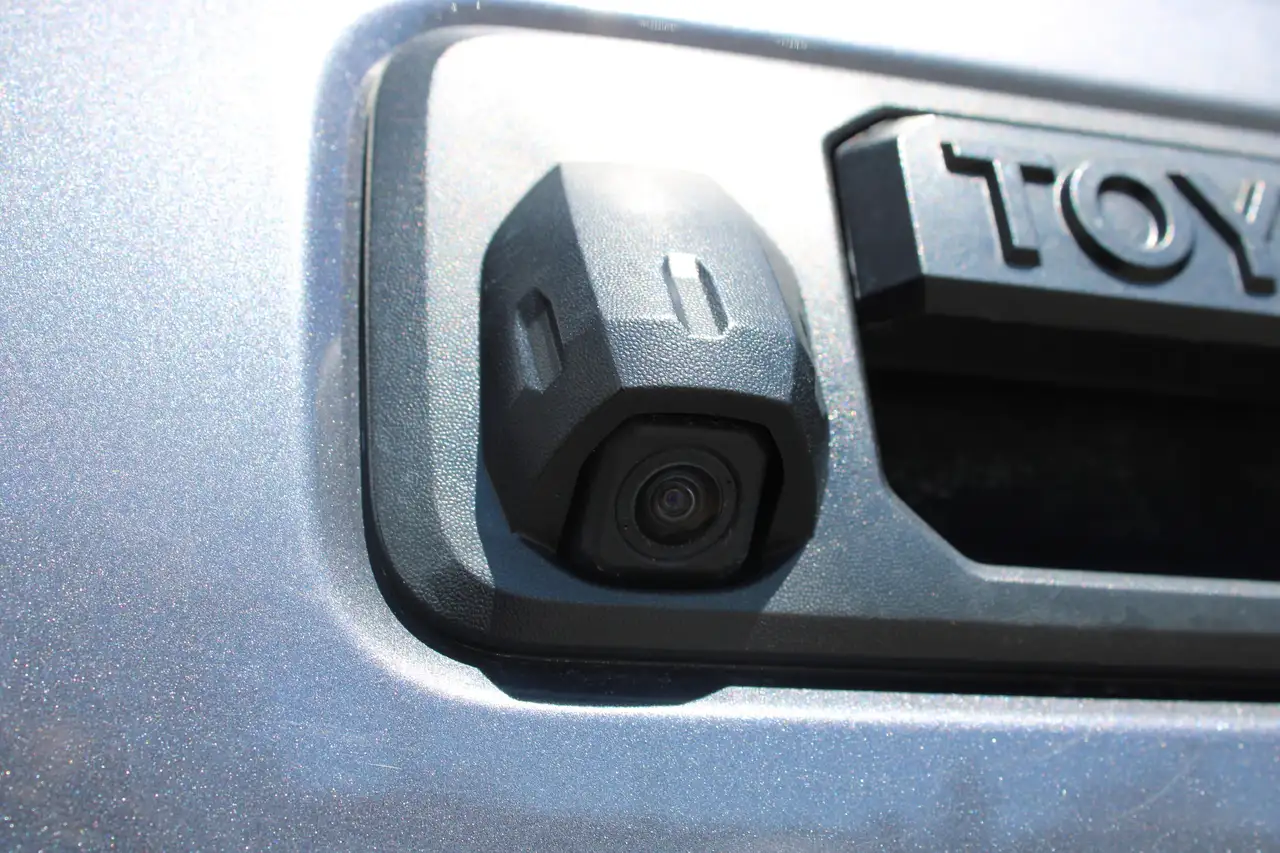 Toyota Tacoma снимка Toyota Tacoma
