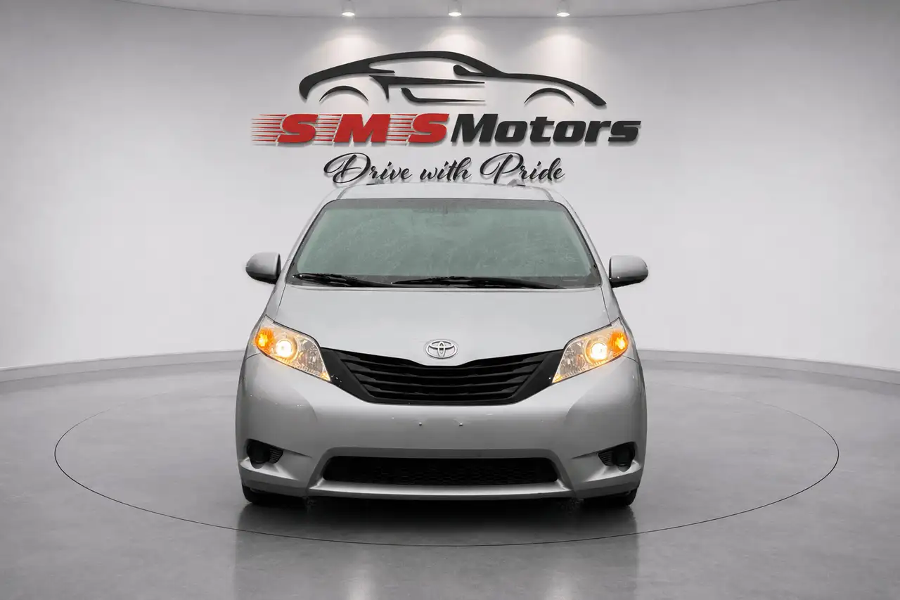 Toyota Sienna fotografie Toyota Sienna