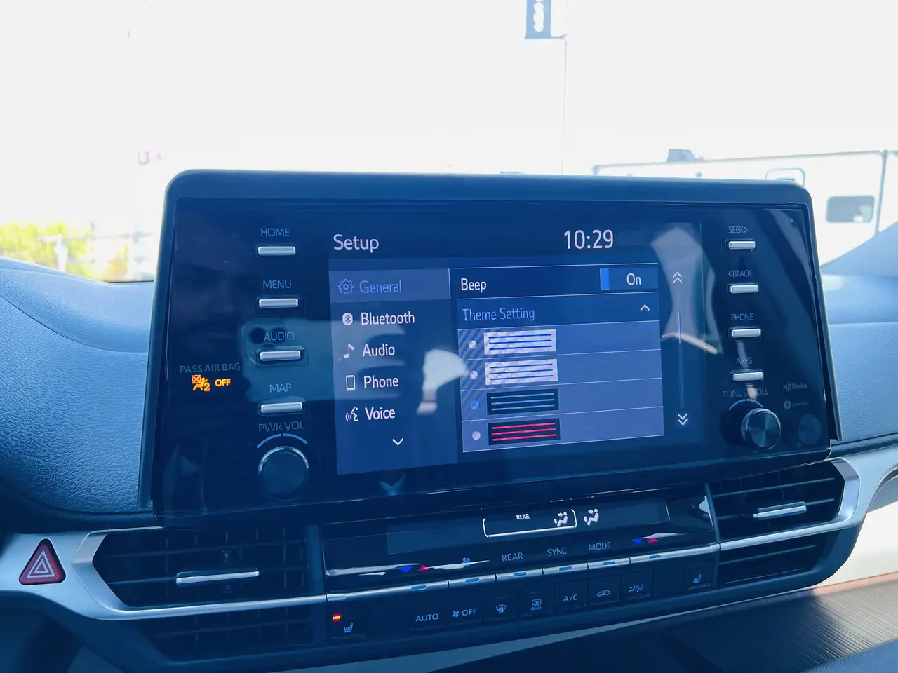 Toyota Sienna снимка Toyota Sienna