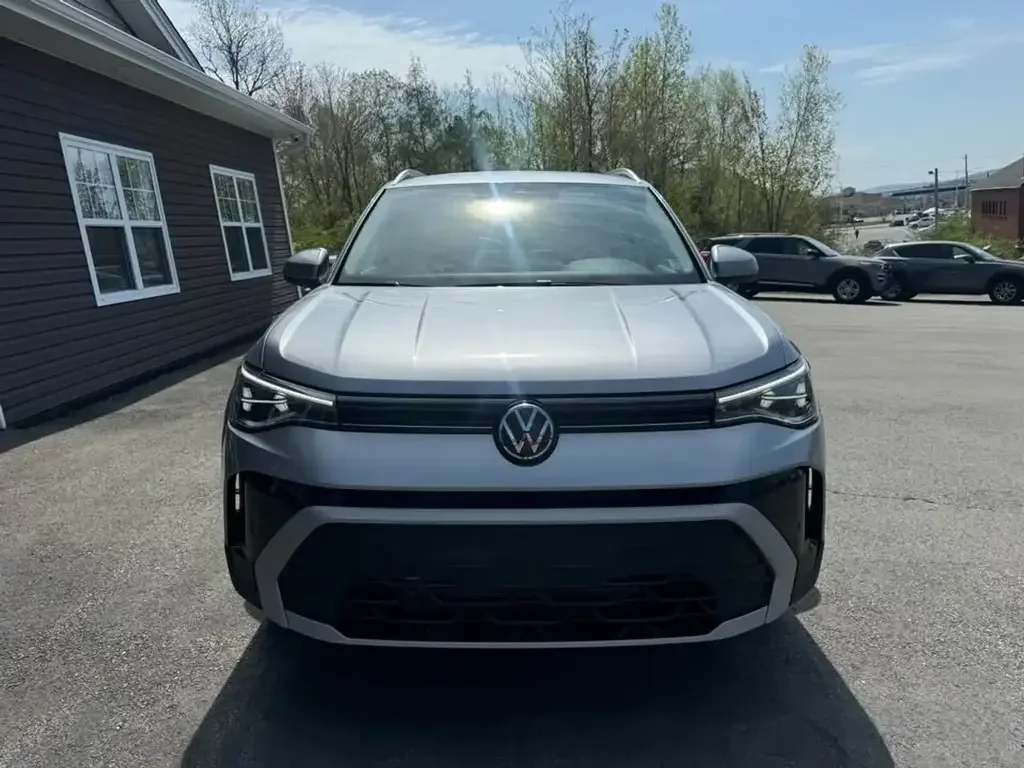 Volkswagen Taos снимка Volkswagen Taos