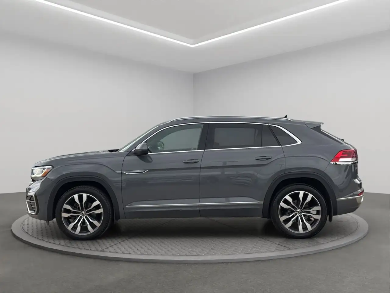Volkswagen Atlas photo Volkswagen Atlas
