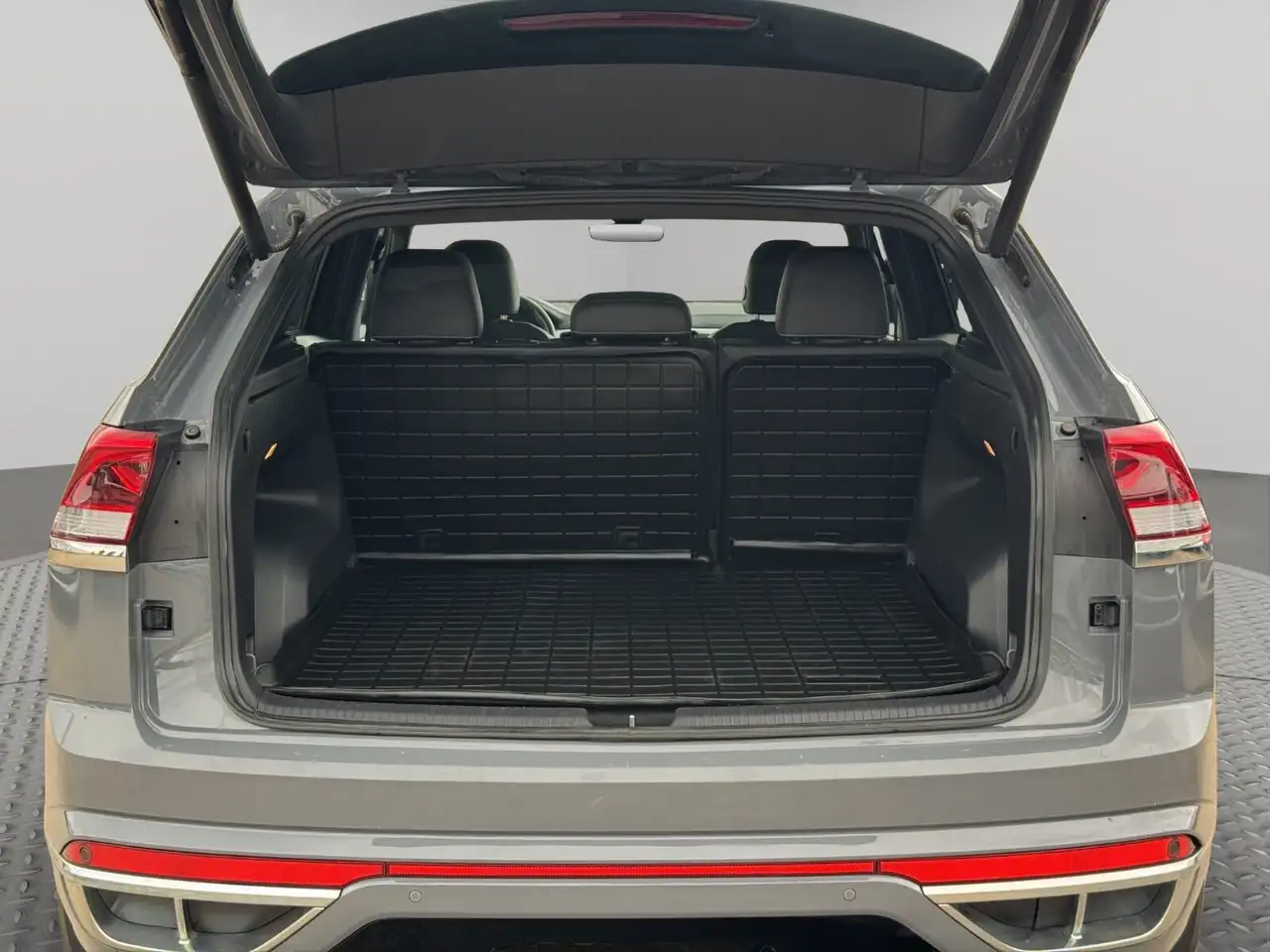 Volkswagen Atlas photo Volkswagen Atlas