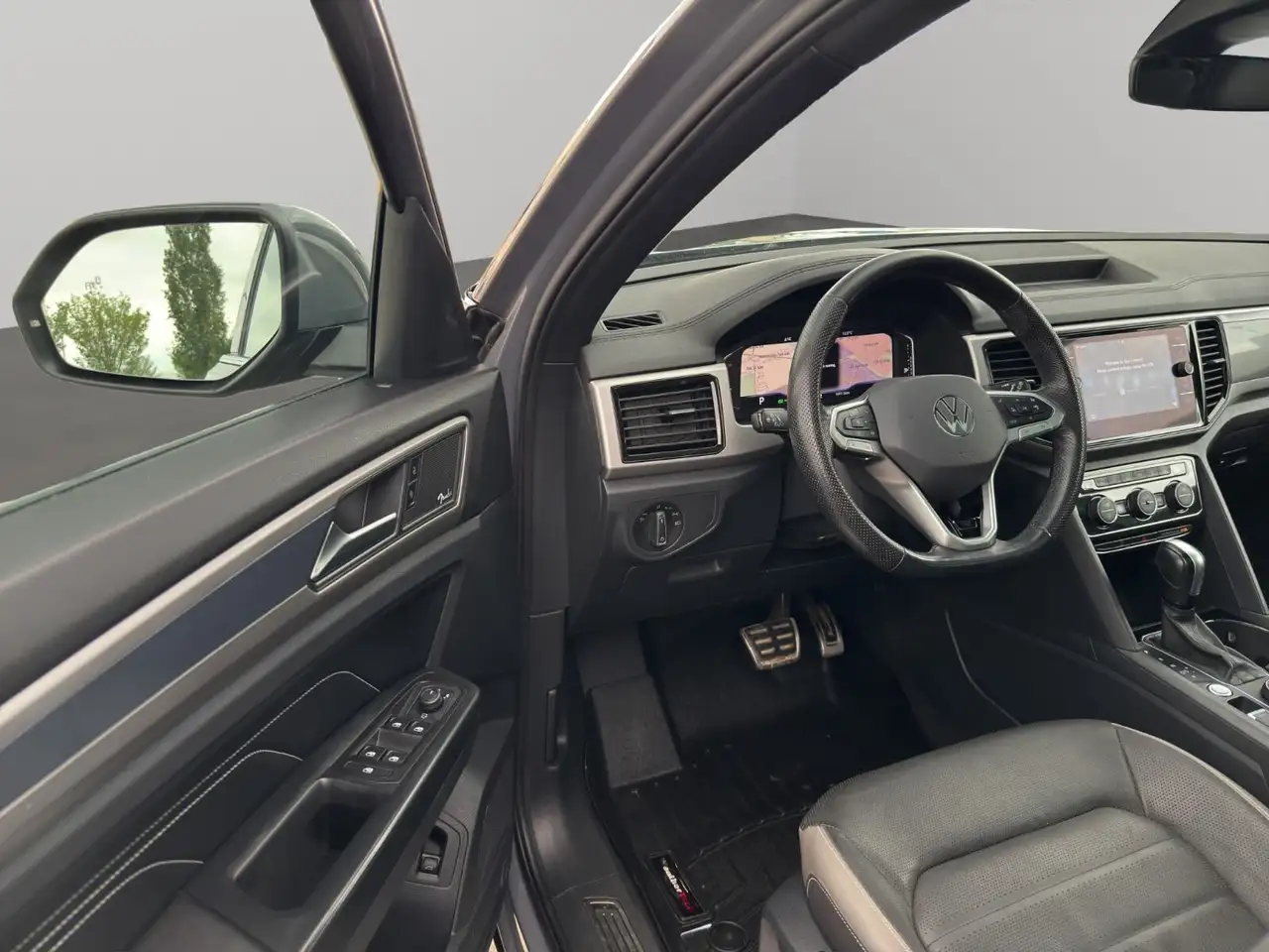 Volkswagen Atlas photo Volkswagen Atlas