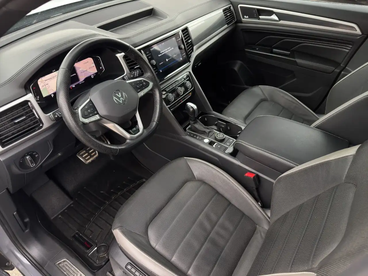 Volkswagen Atlas photo Volkswagen Atlas