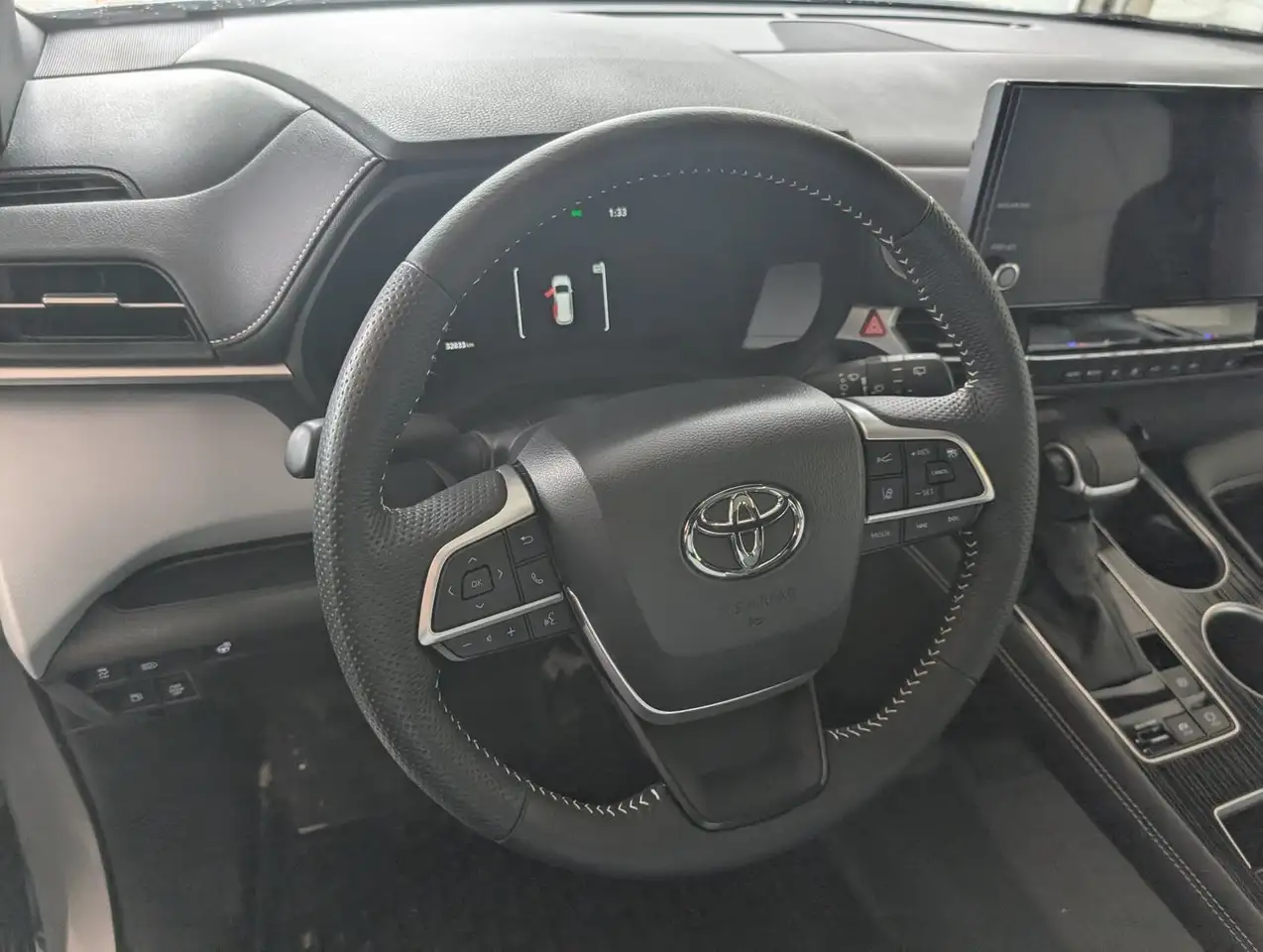 Toyota Sienna снимка Toyota Sienna