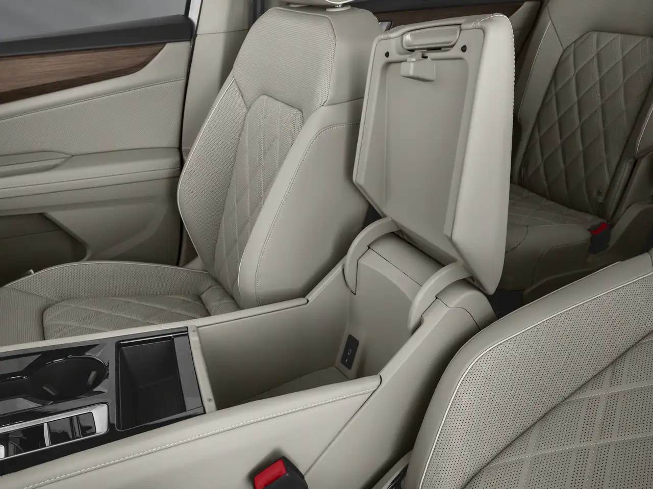 Volkswagen Atlas photo Volkswagen Atlas