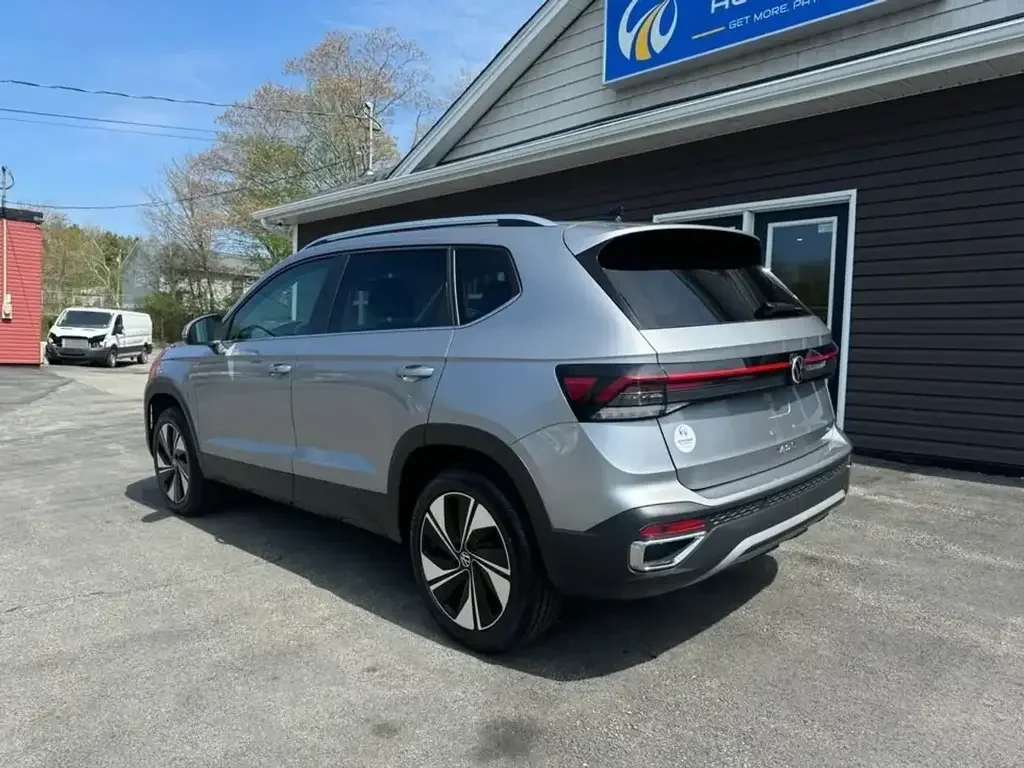 Volkswagen Taos снимка Volkswagen Taos