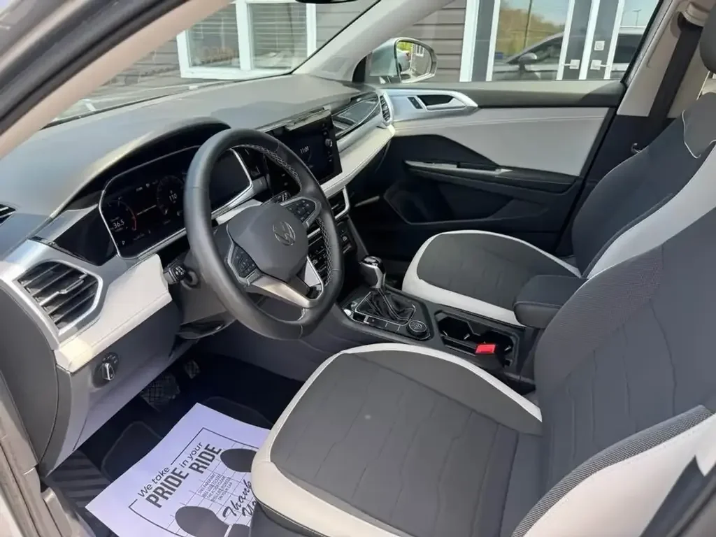 Volkswagen Taos снимка Volkswagen Taos