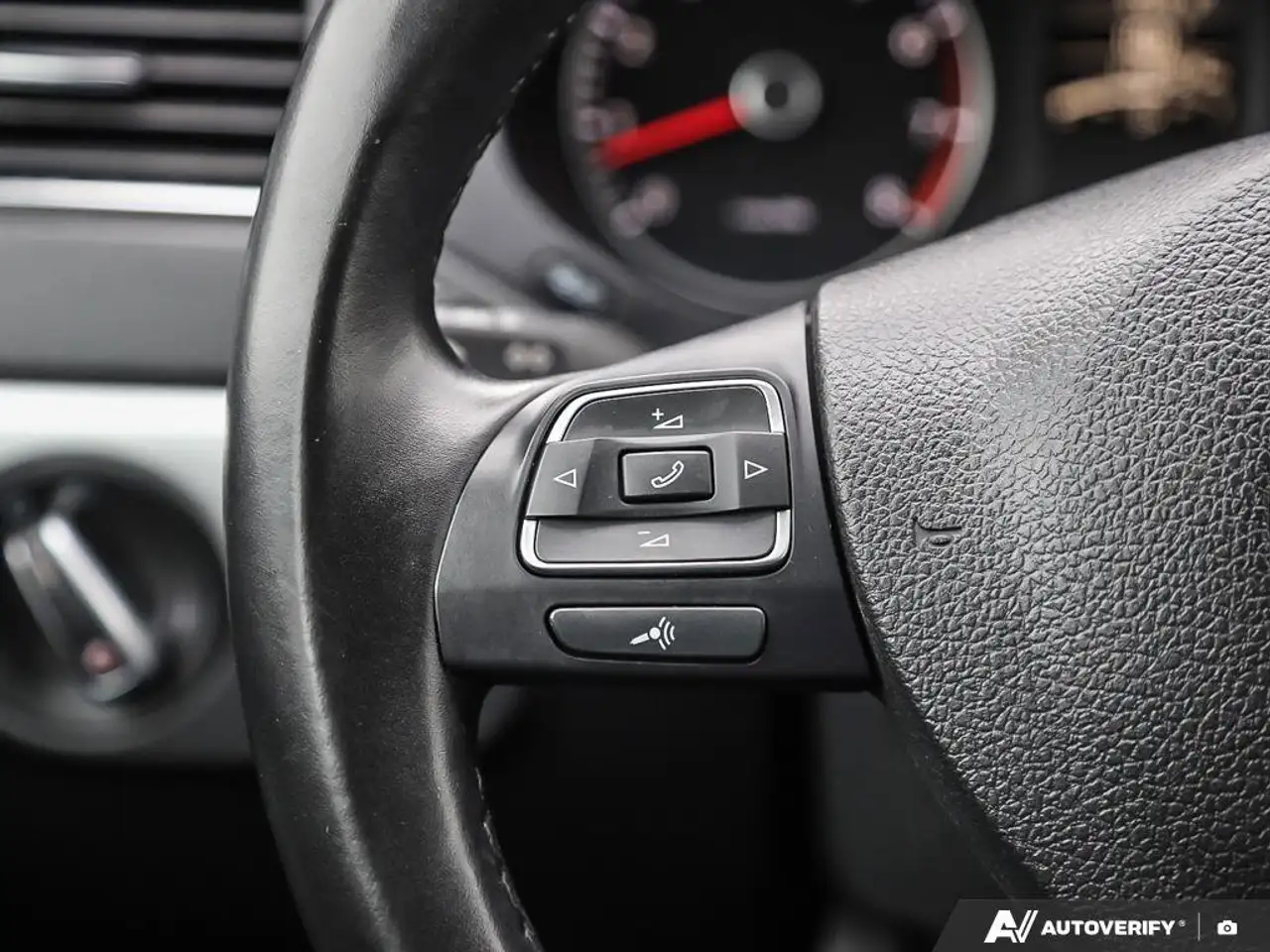 Volkswagen Jetta снимка Volkswagen Jetta