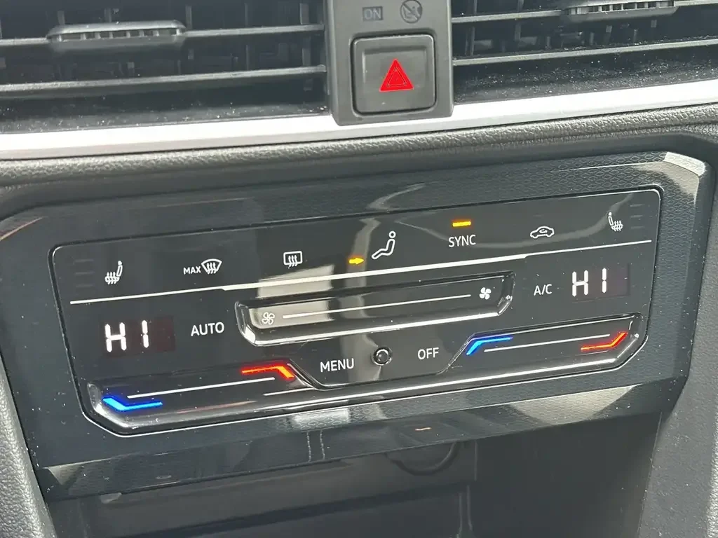 Volkswagen Taos снимка Volkswagen Taos