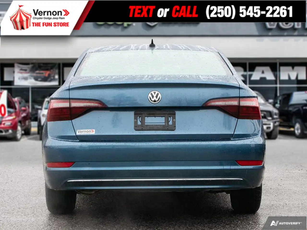 Volkswagen Jetta снимка Volkswagen Jetta