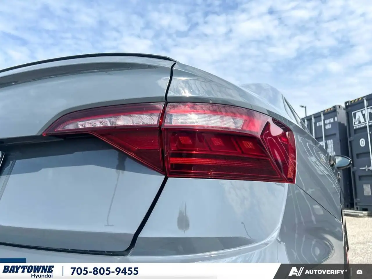 Volkswagen Jetta photo Volkswagen Jetta