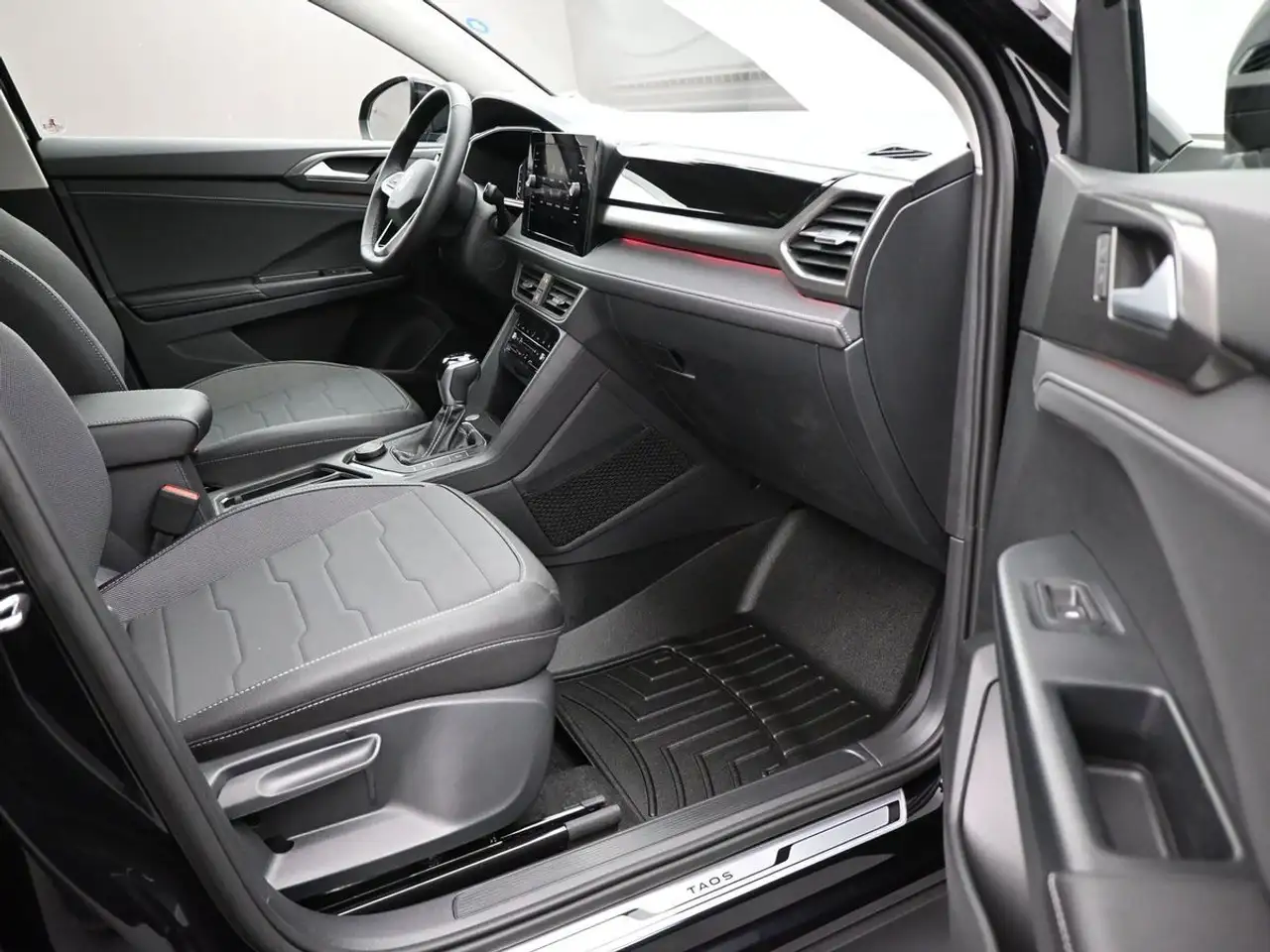 Volkswagen Taos снимка Volkswagen Taos