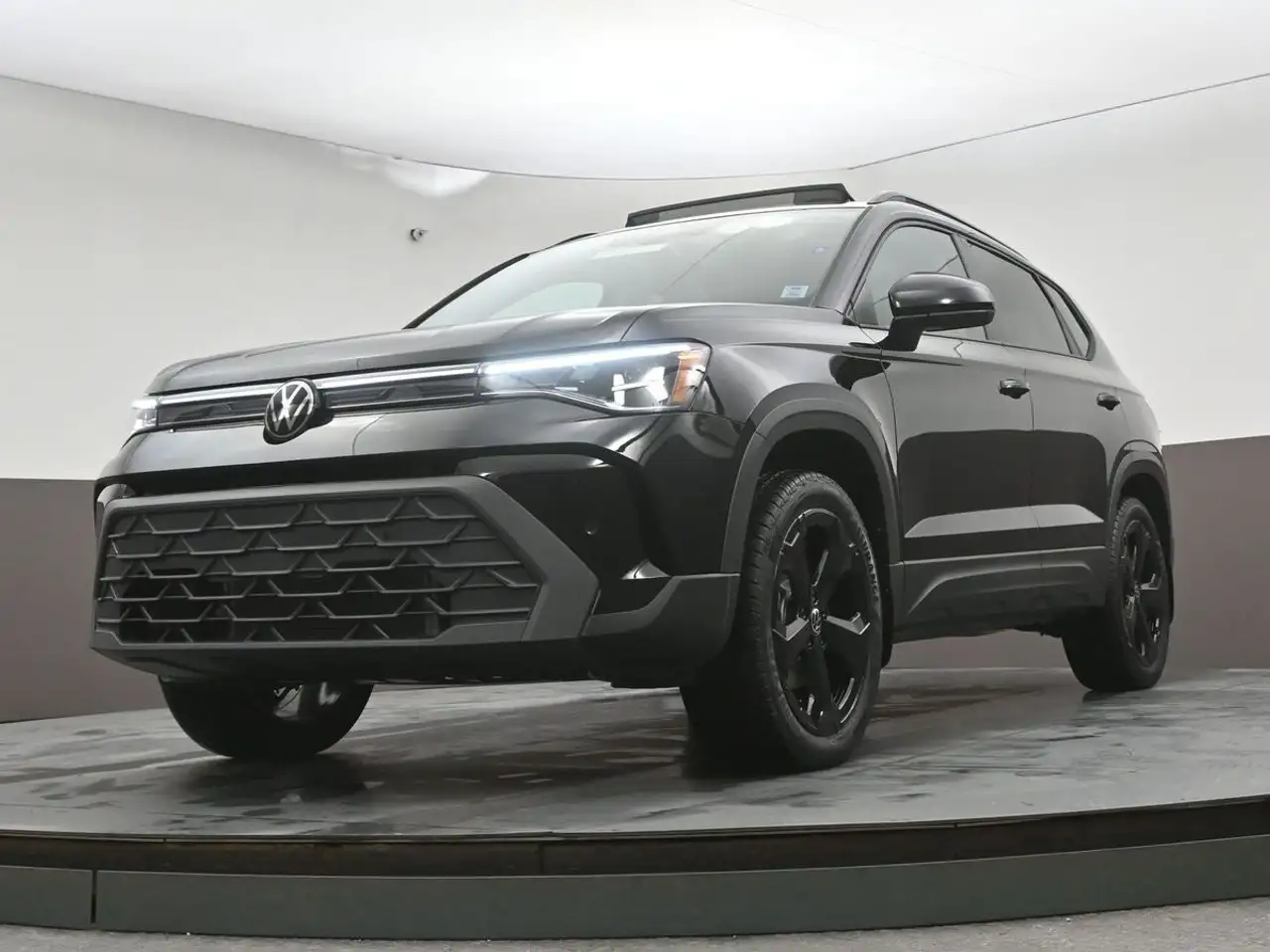 Volkswagen Taos снимка Volkswagen Taos