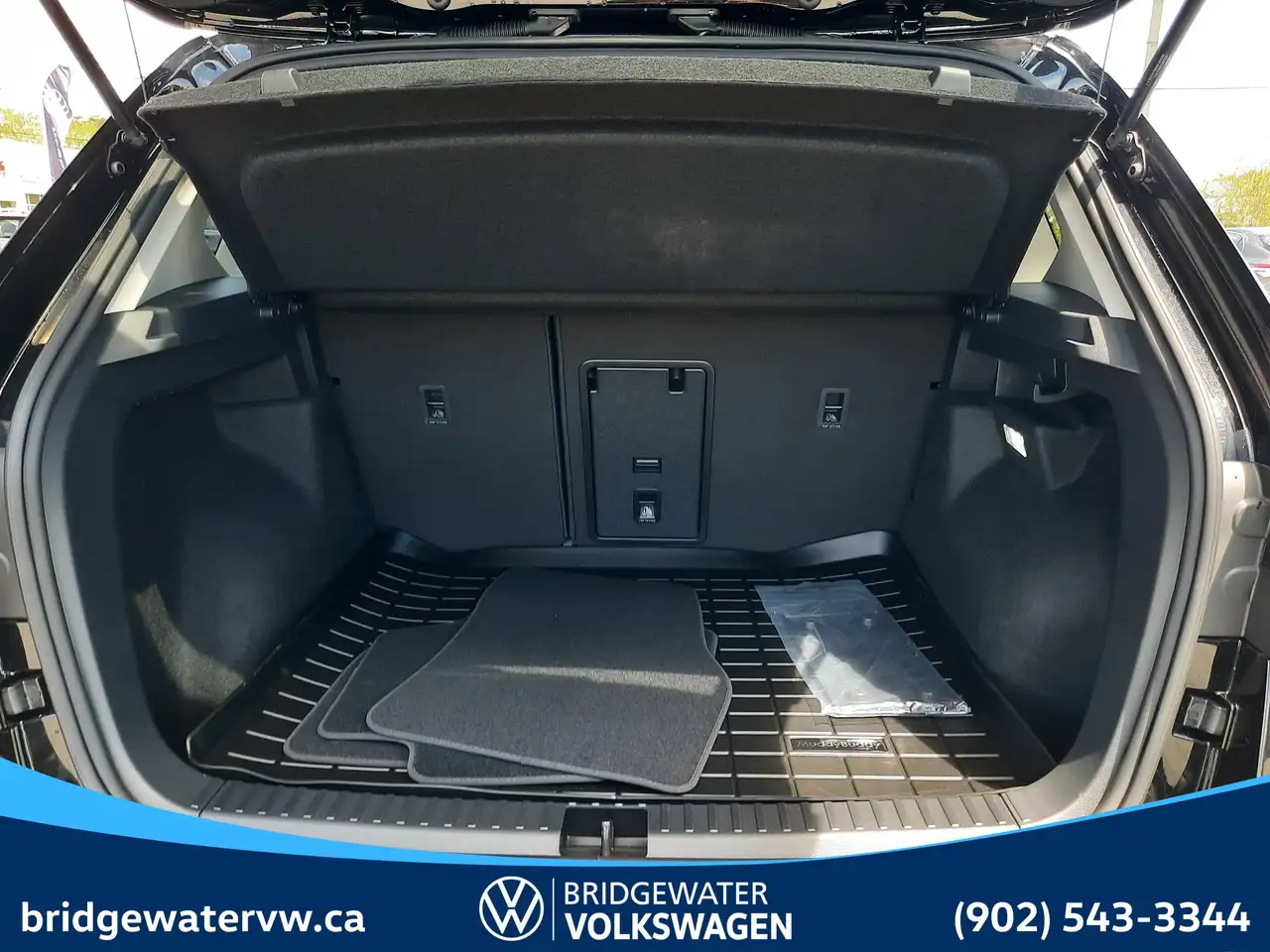 Volkswagen Taos photo Volkswagen Taos