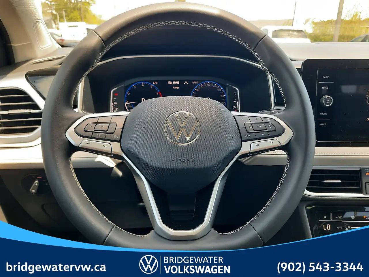 Volkswagen Taos photo Volkswagen Taos