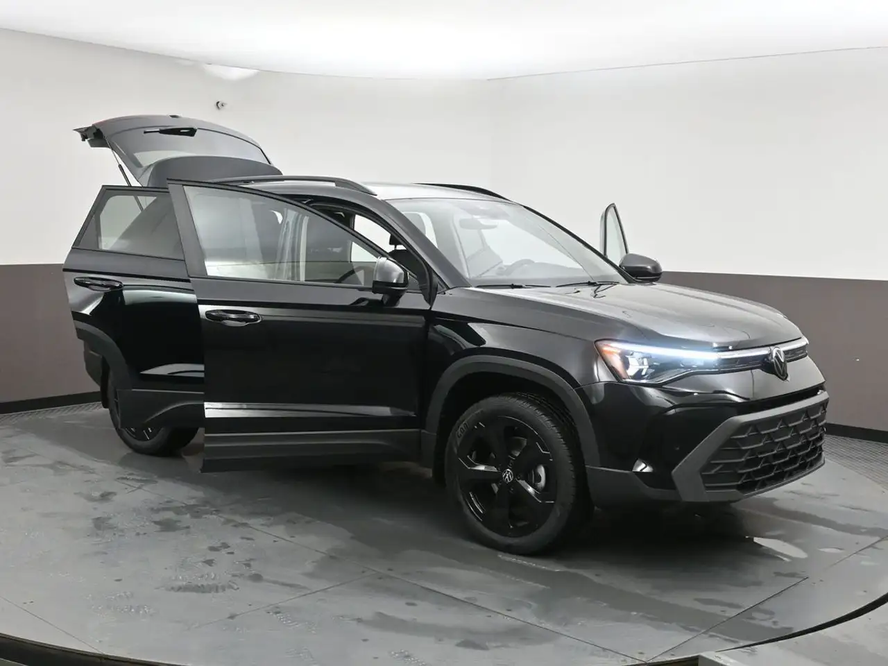 Volkswagen Taos снимка Volkswagen Taos