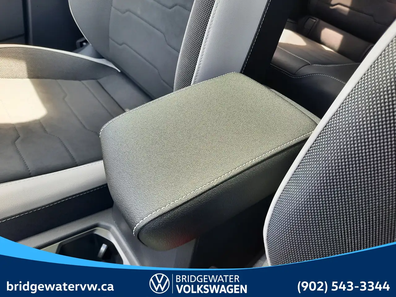 Volkswagen Taos photo Volkswagen Taos