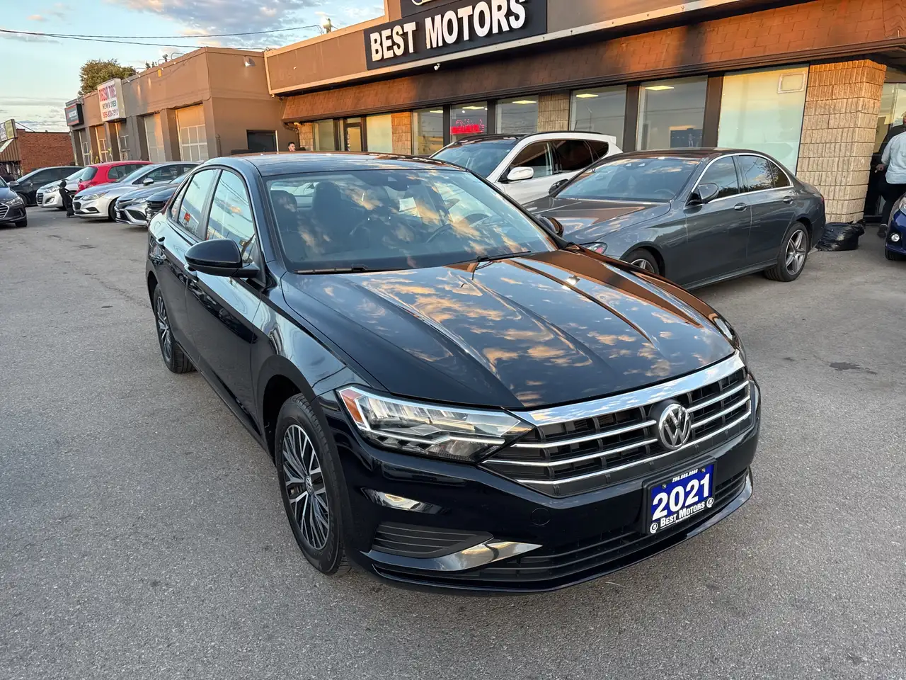 Volkswagen Jetta снимка Volkswagen Jetta