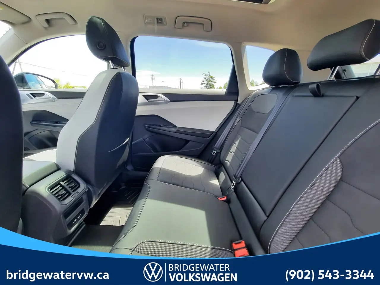 Volkswagen Taos photo Volkswagen Taos
