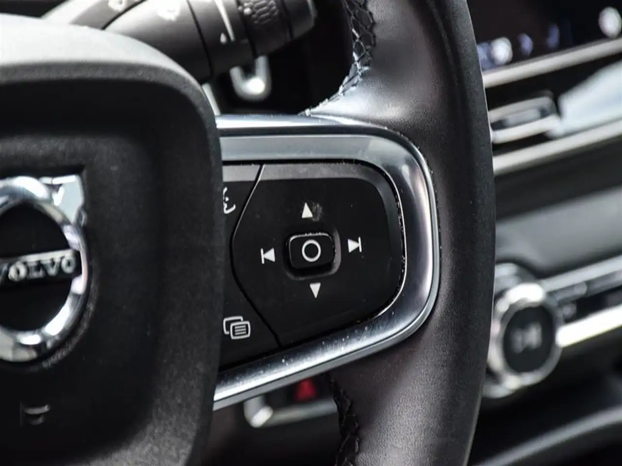 Volvo XC40 снимка Volvo XC40