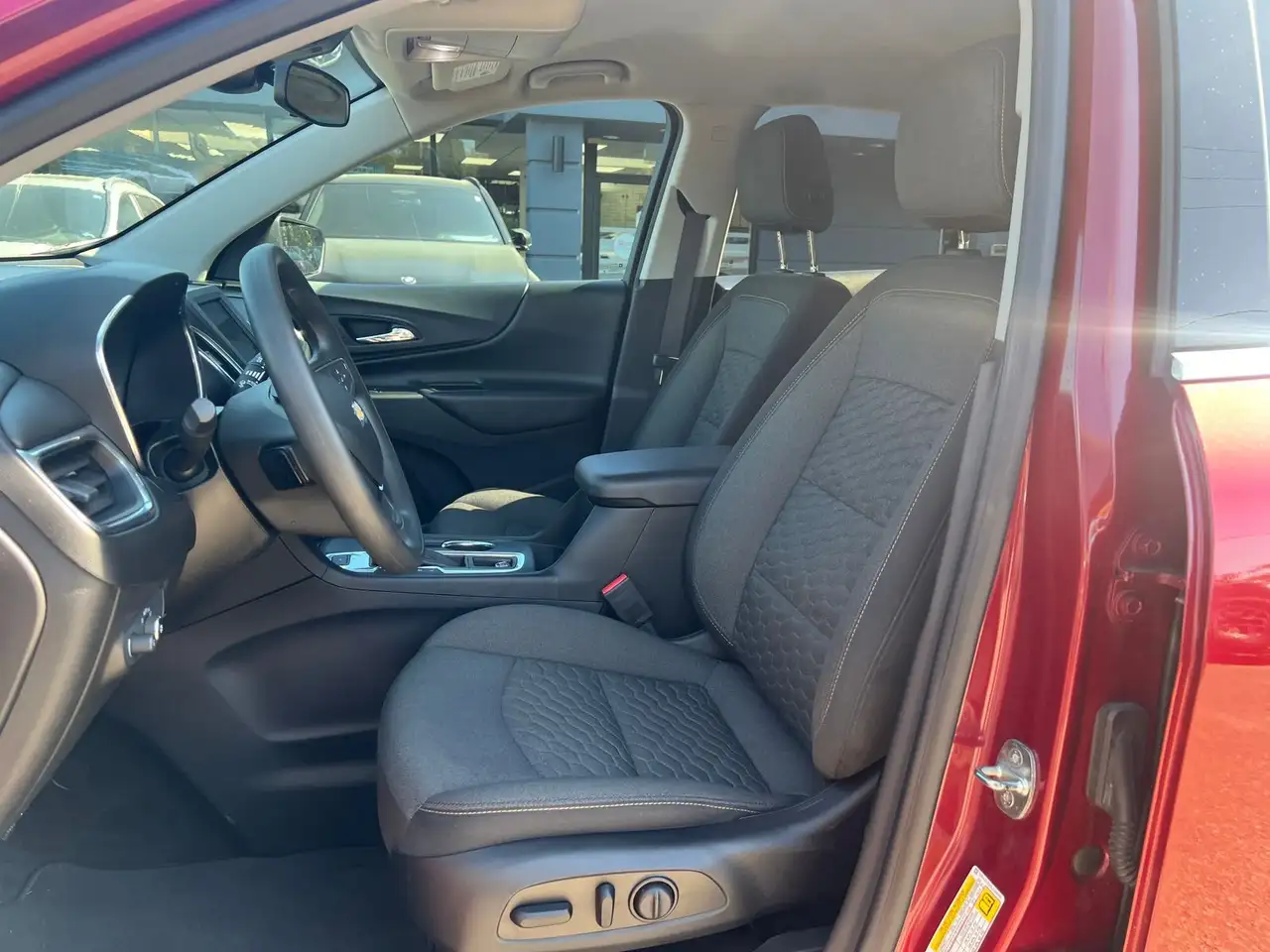Chevrolet Equinox снимка Chevrolet Equinox