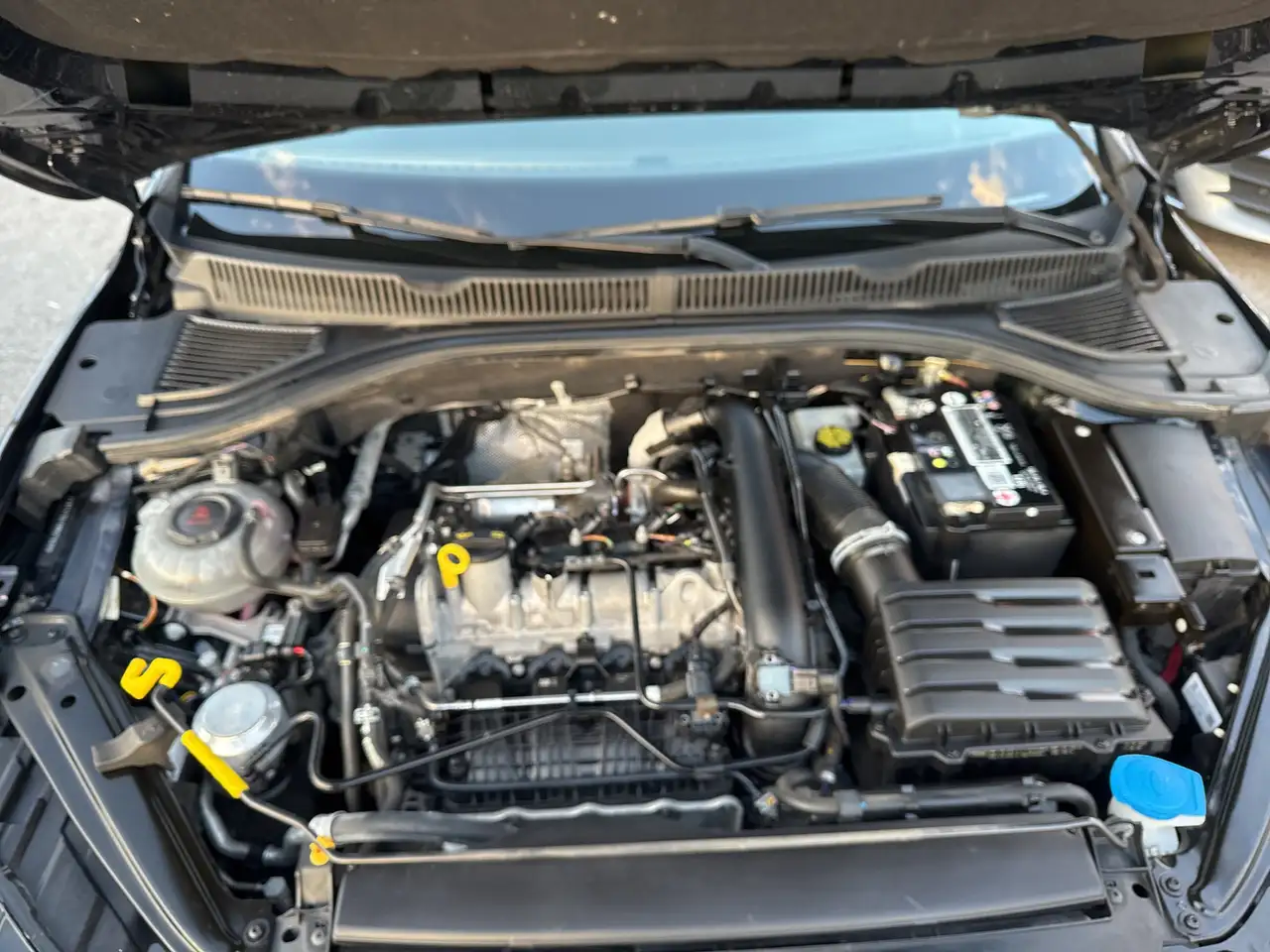 Volkswagen Jetta снимка Volkswagen Jetta