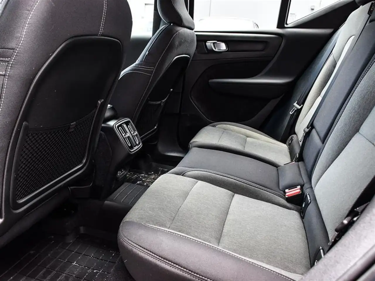 Volvo XC40 снимка Volvo XC40