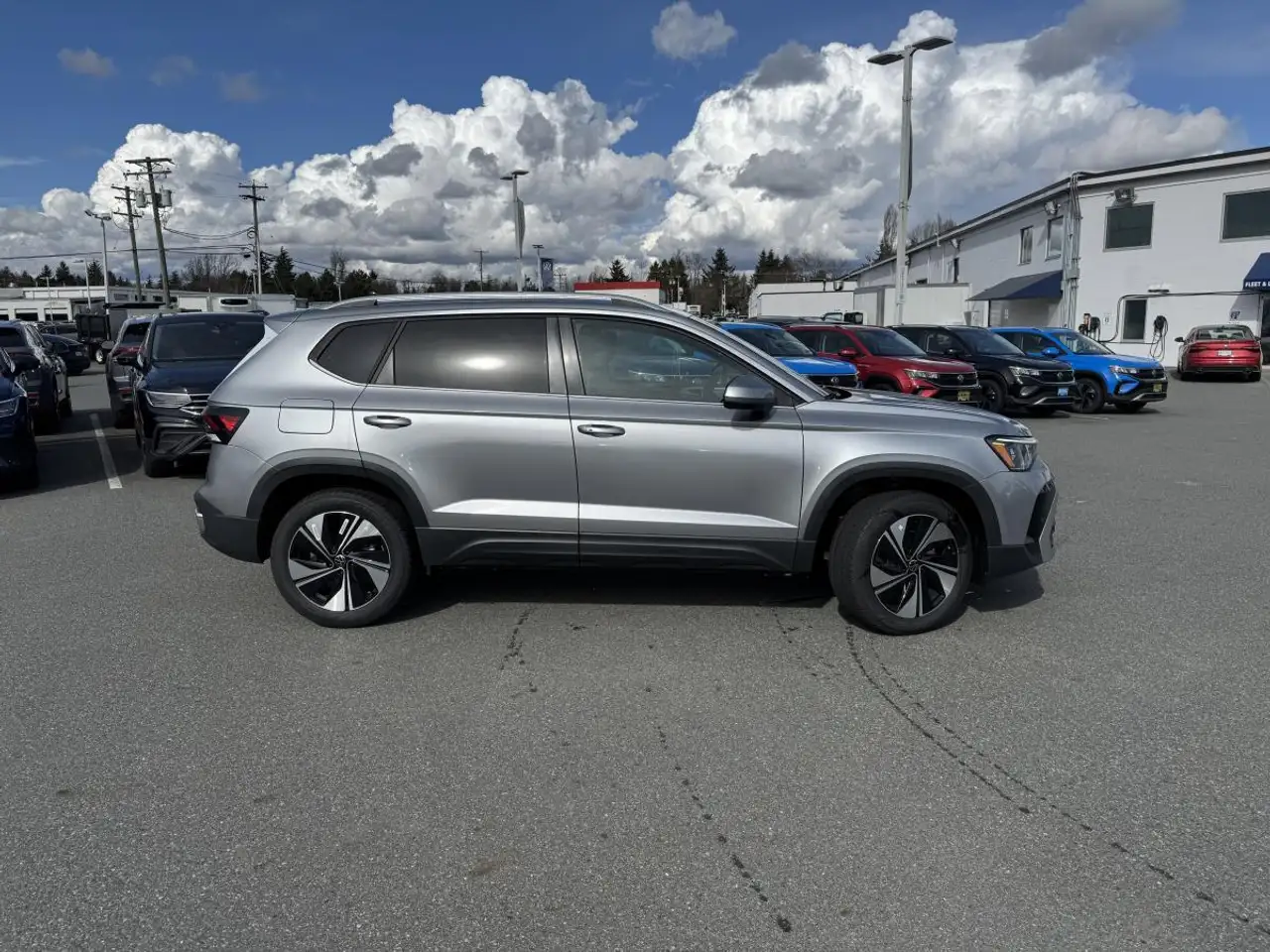 Volkswagen Taos снимка Volkswagen Taos