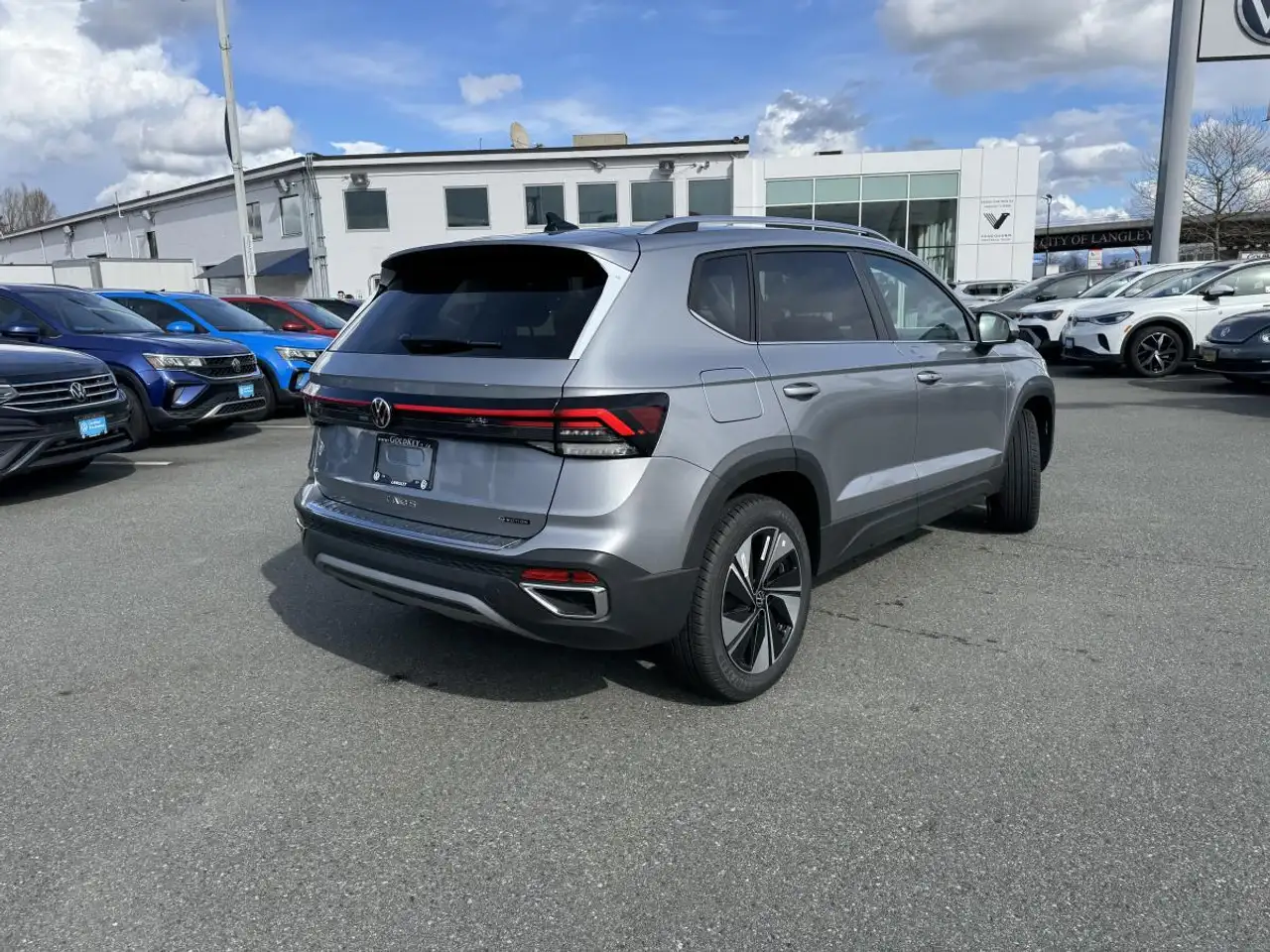 Volkswagen Taos снимка Volkswagen Taos