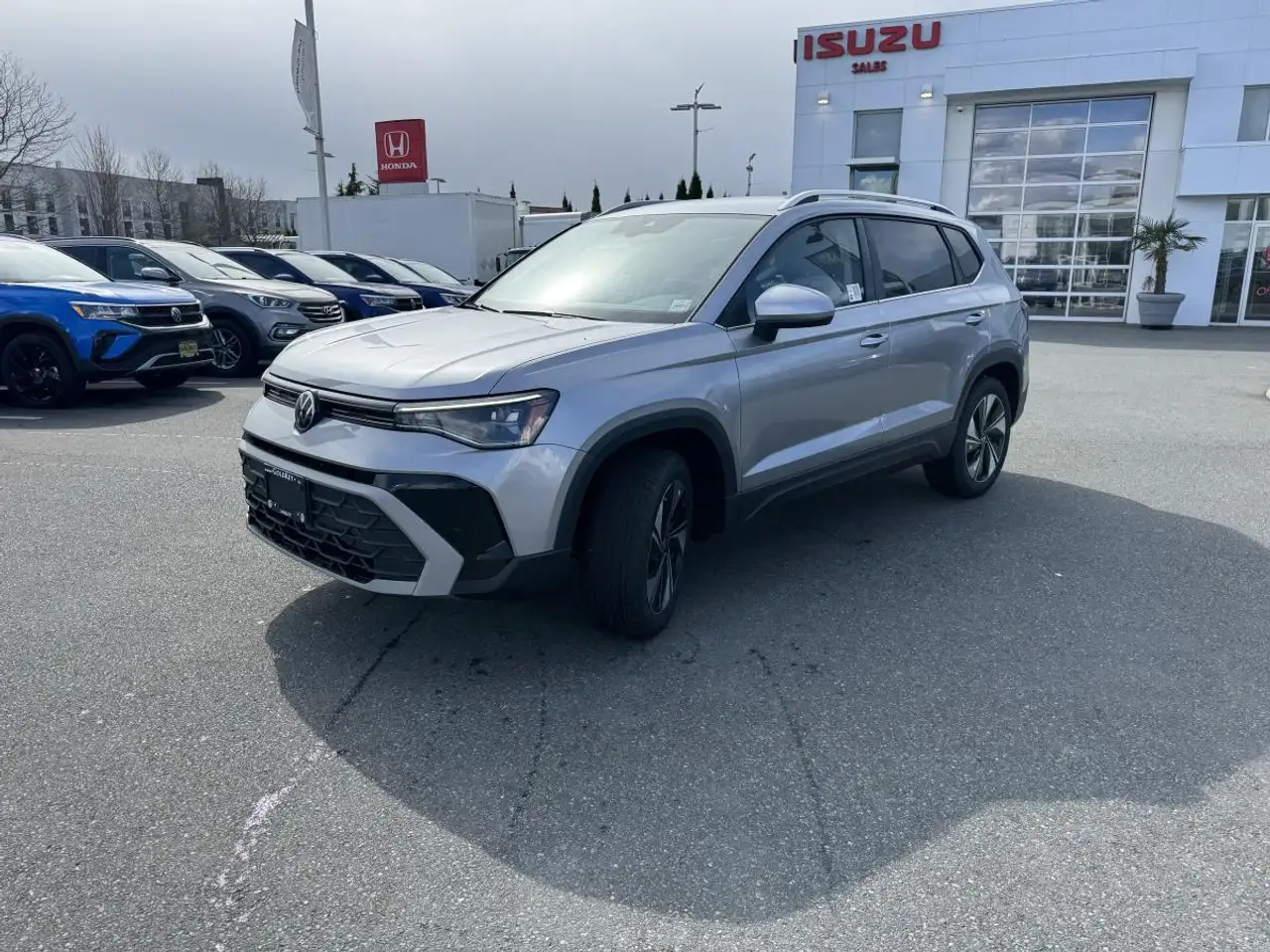 Volkswagen Taos снимка Volkswagen Taos