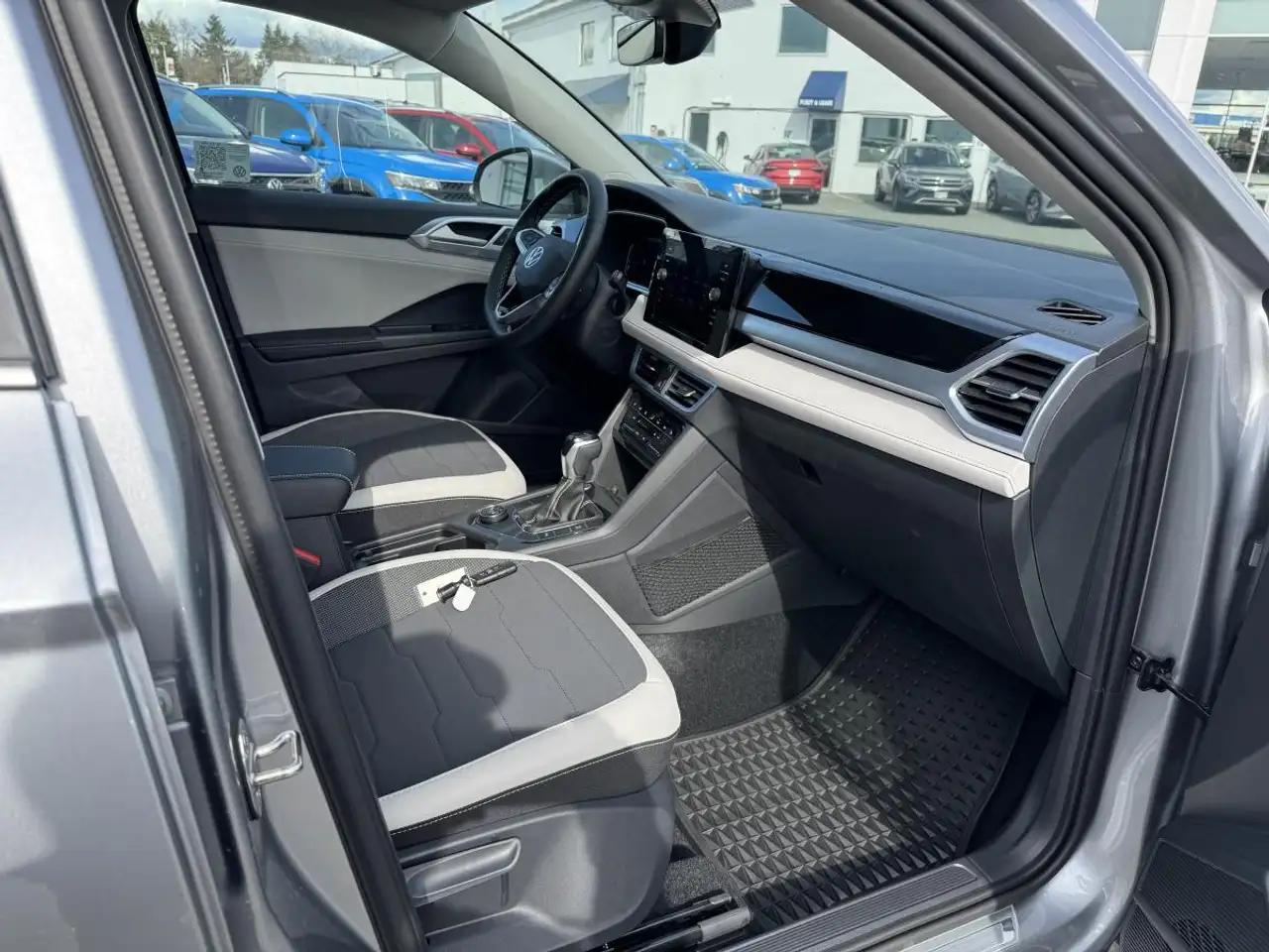 Volkswagen Taos снимка Volkswagen Taos